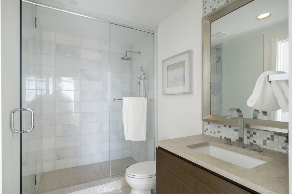 900 W Olympic Boulevard 39B