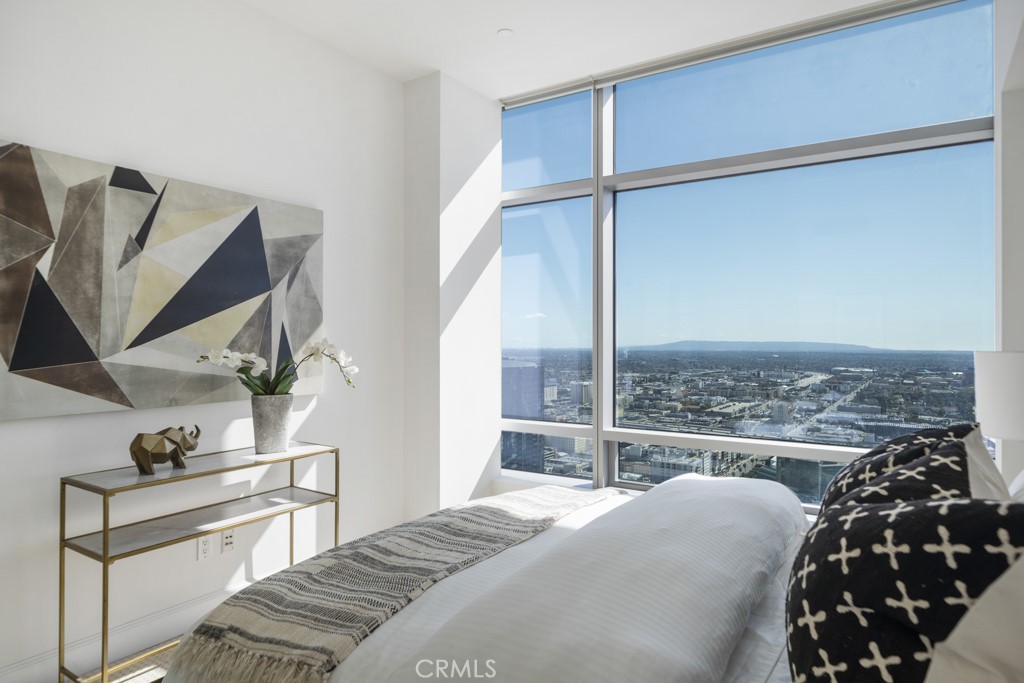 900 W Olympic Boulevard 39B