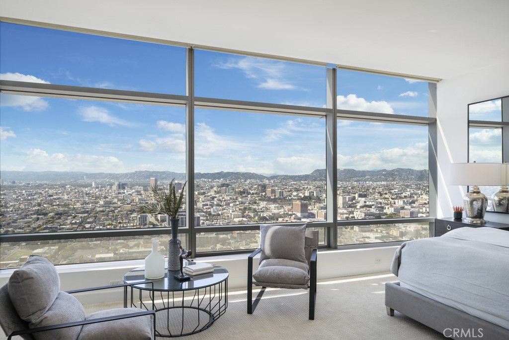 900 W Olympic Boulevard 39B