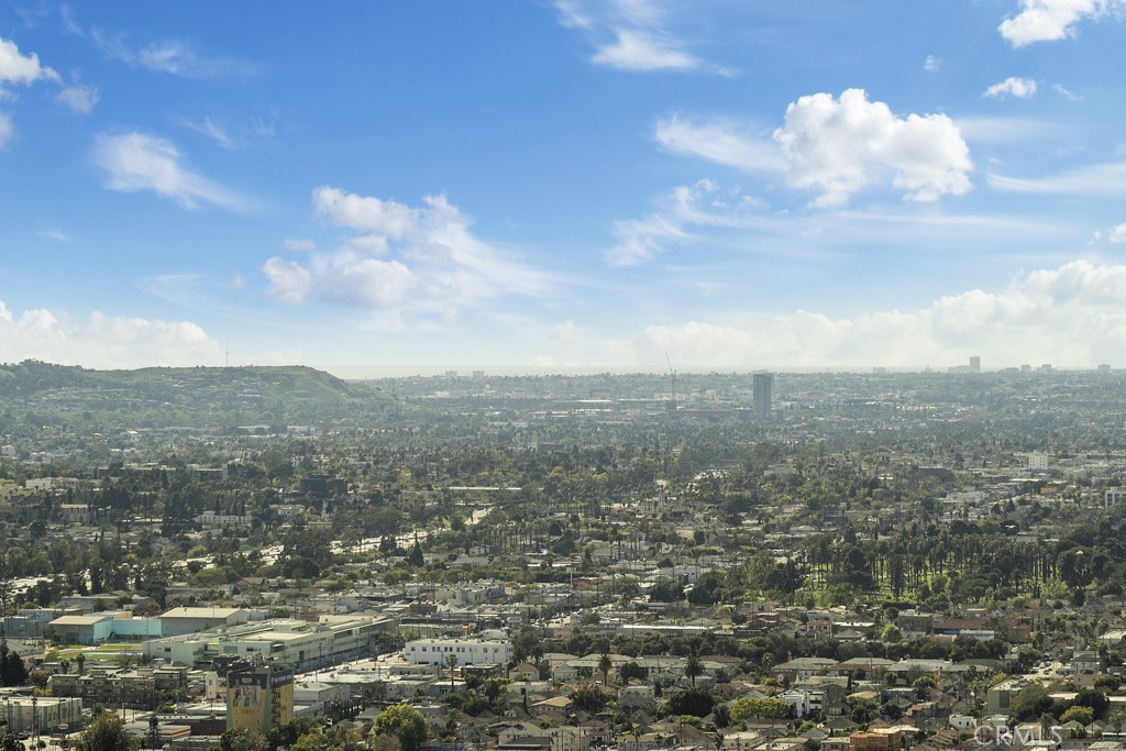 900 W Olympic Boulevard 39B