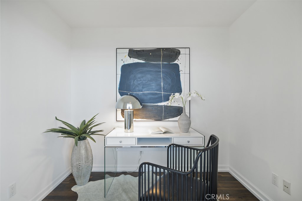 900 W Olympic Boulevard 39B