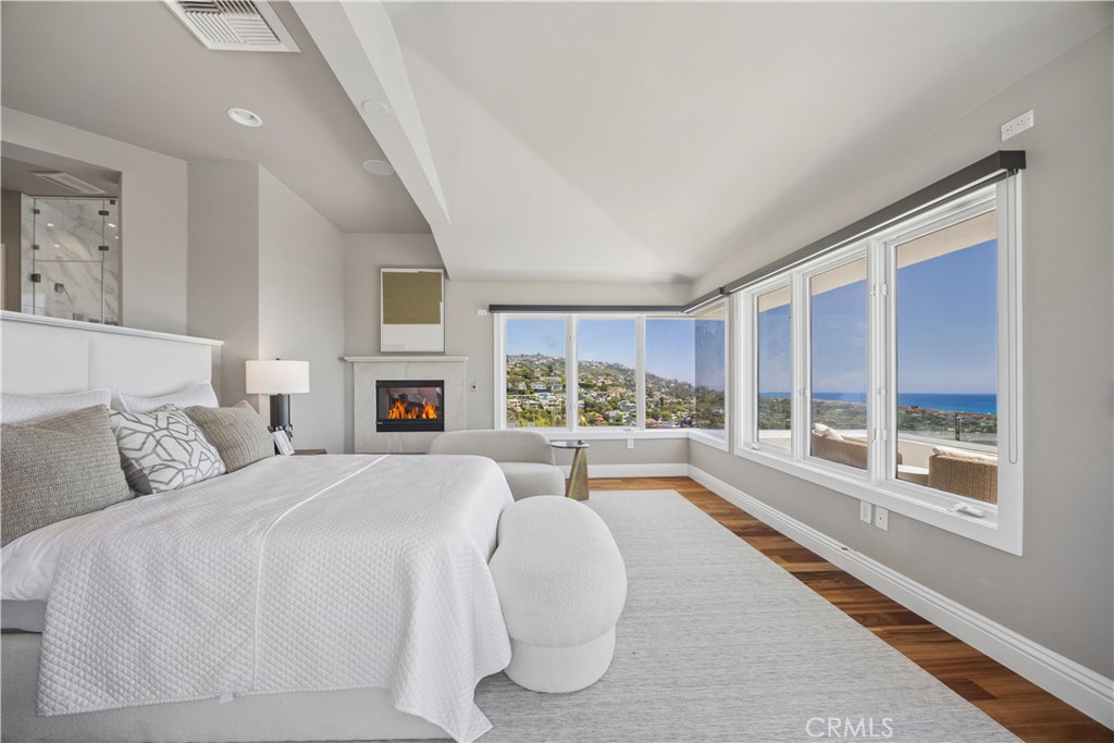 1076 Skyline Drive