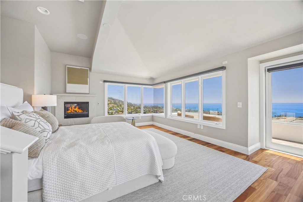 1076 Skyline Drive