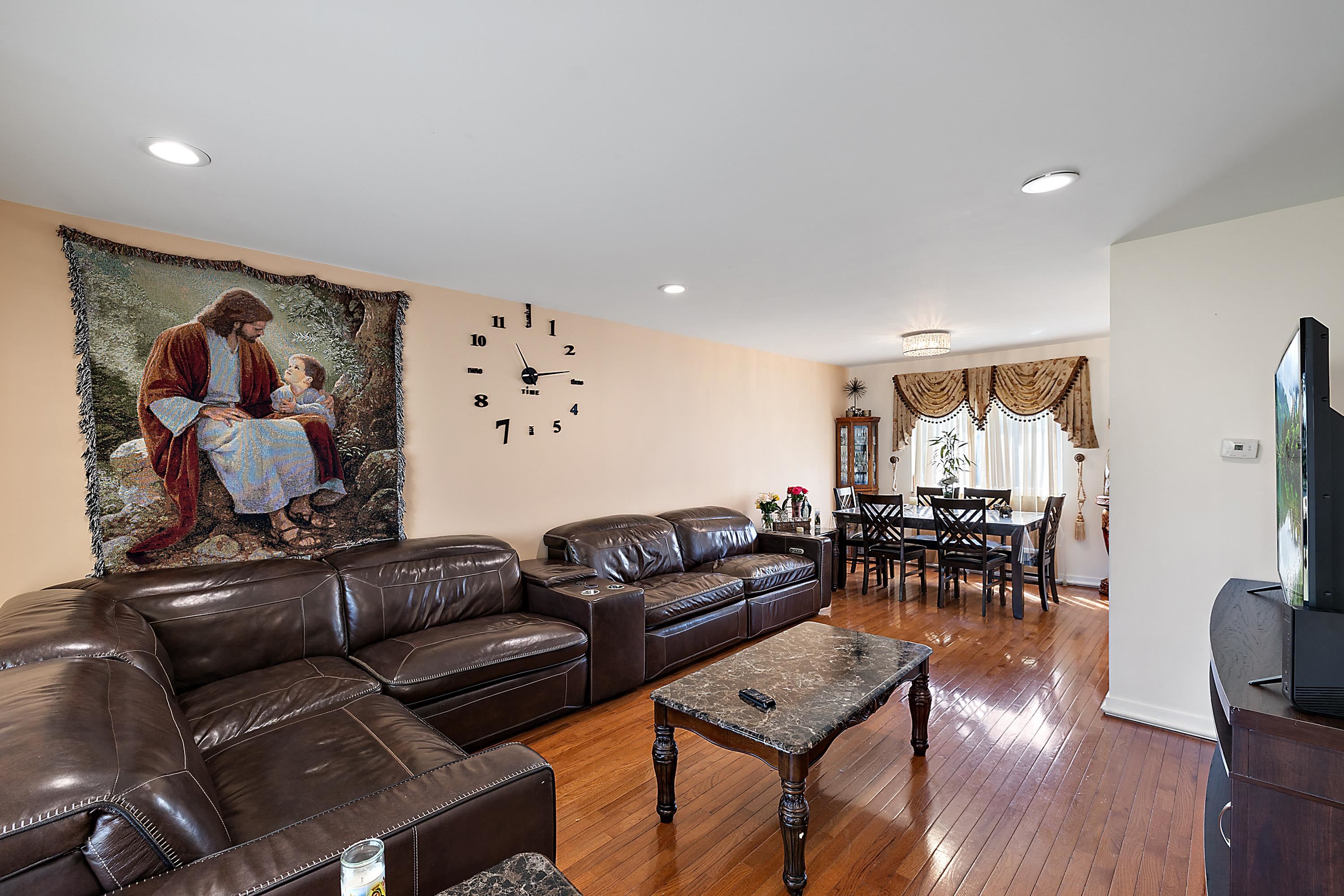 5214 Kebbe Drive