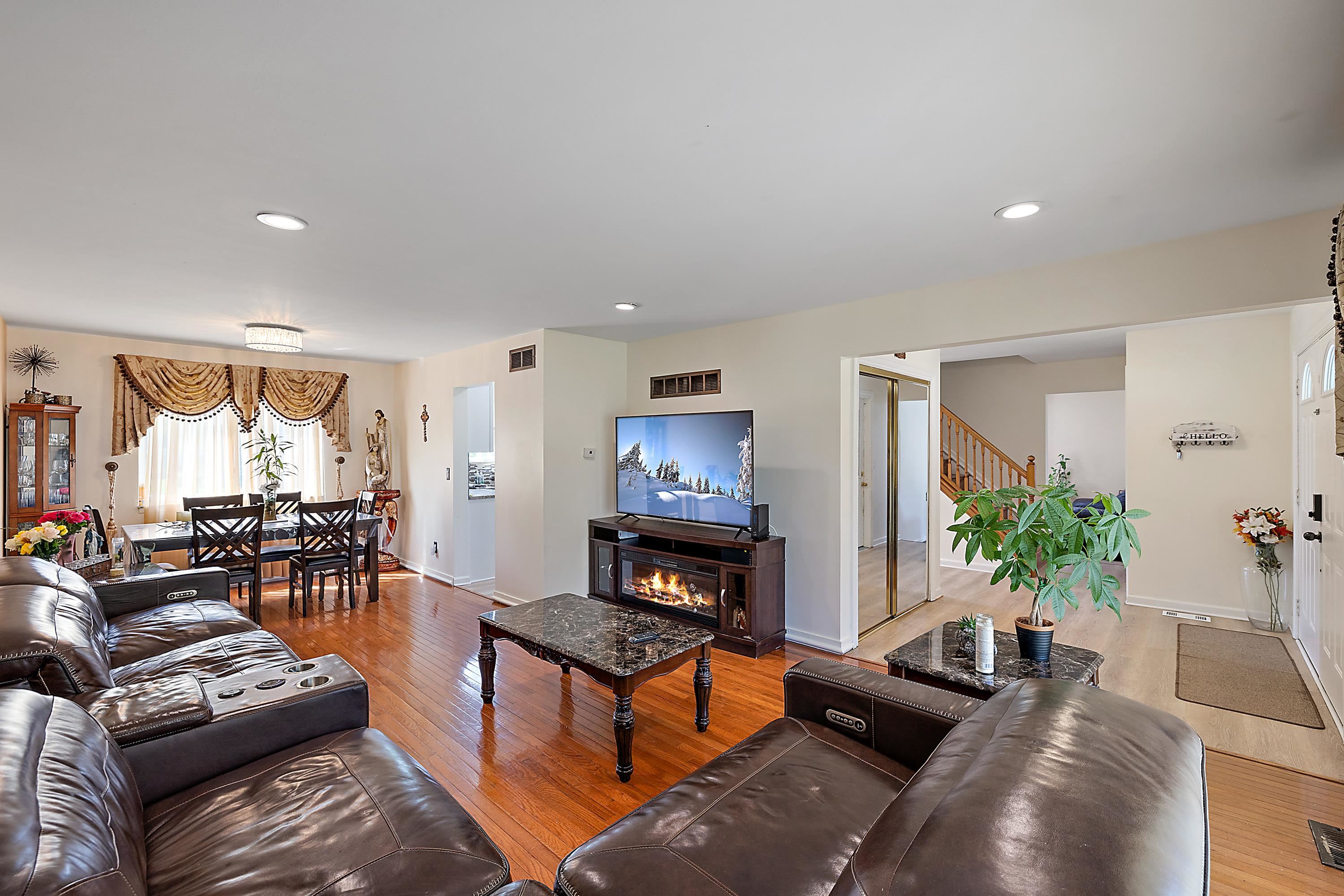 5214 Kebbe Drive