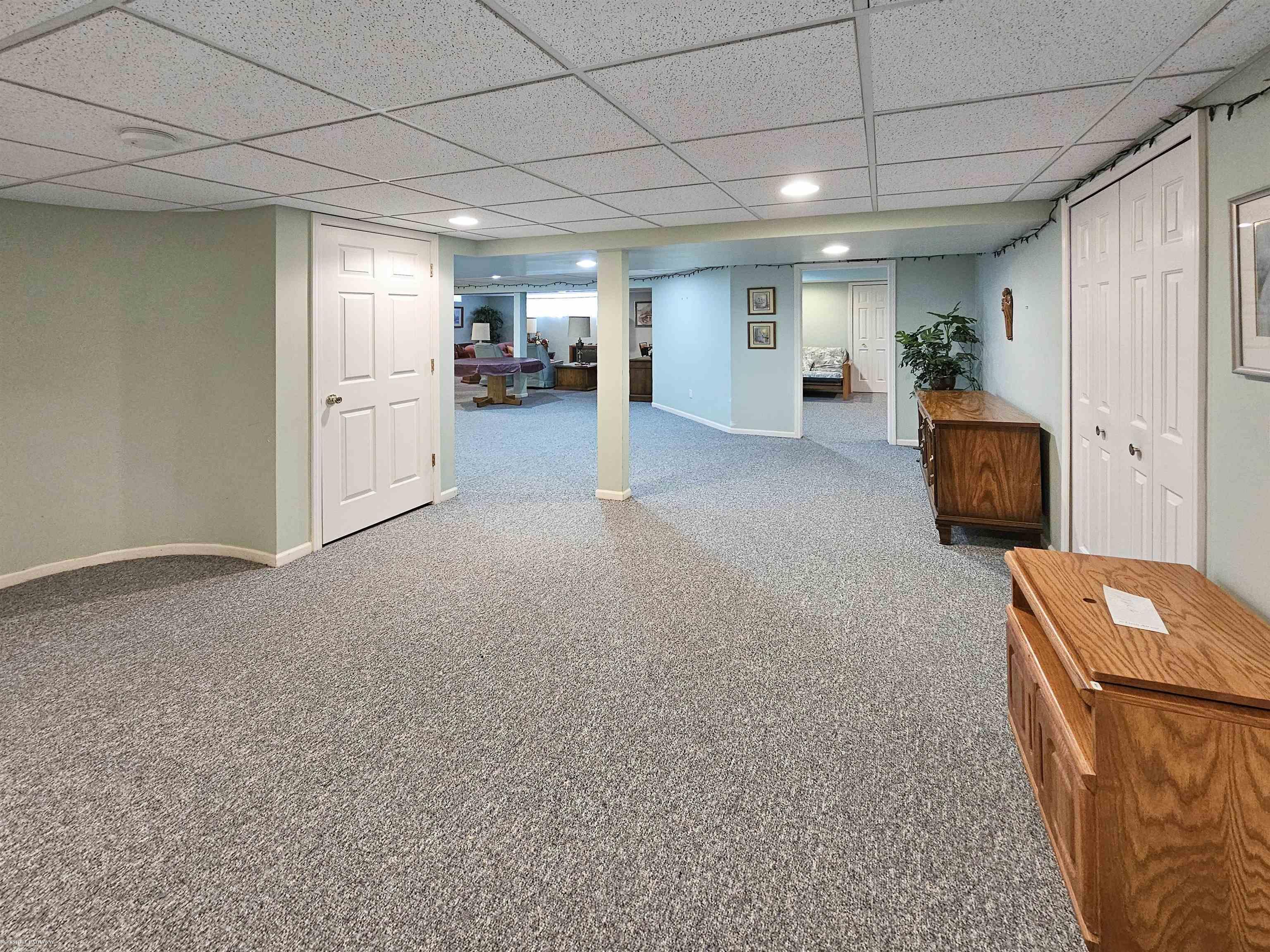 6958 Cross Creek Drive