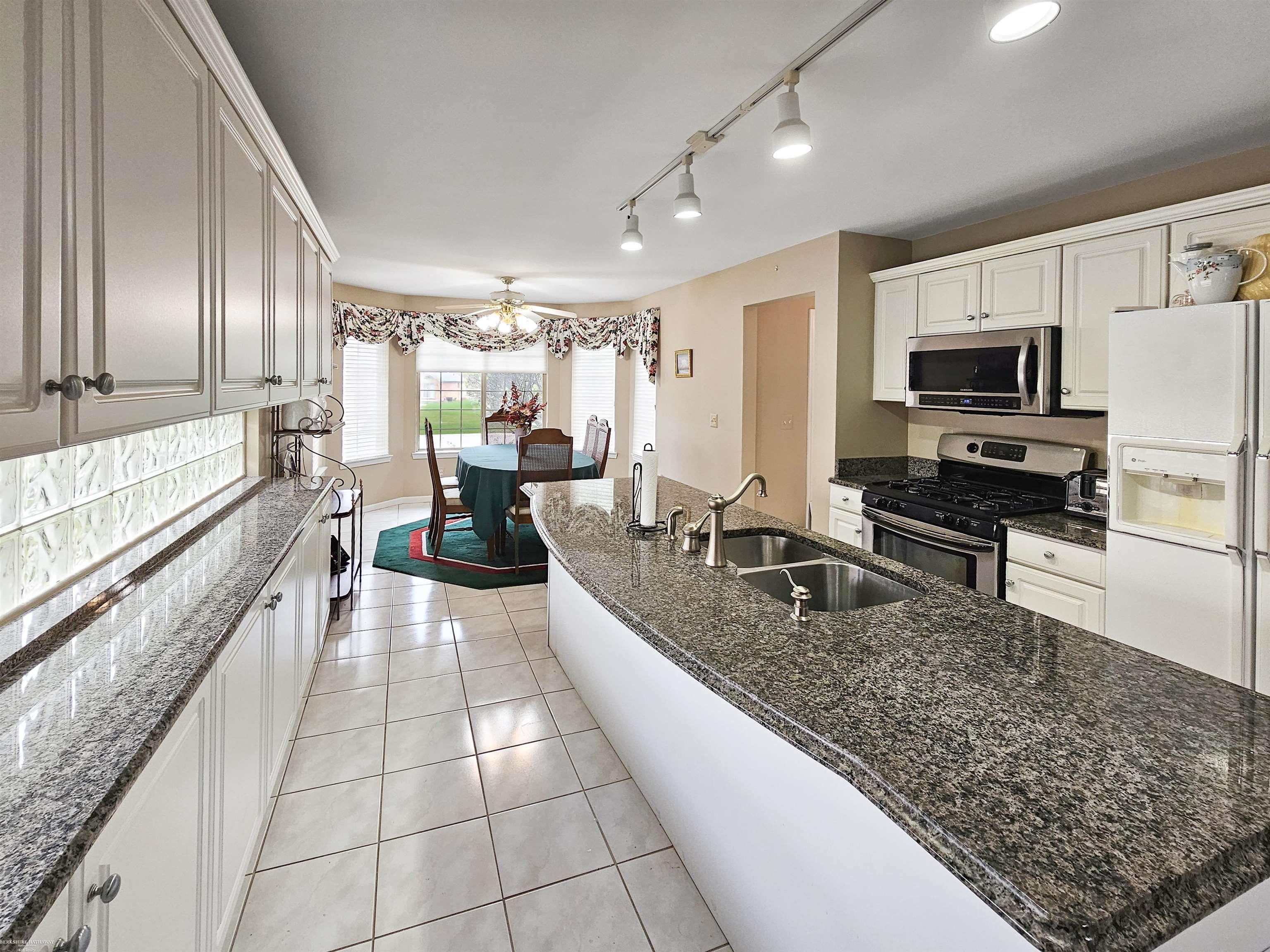 6958 Cross Creek Drive