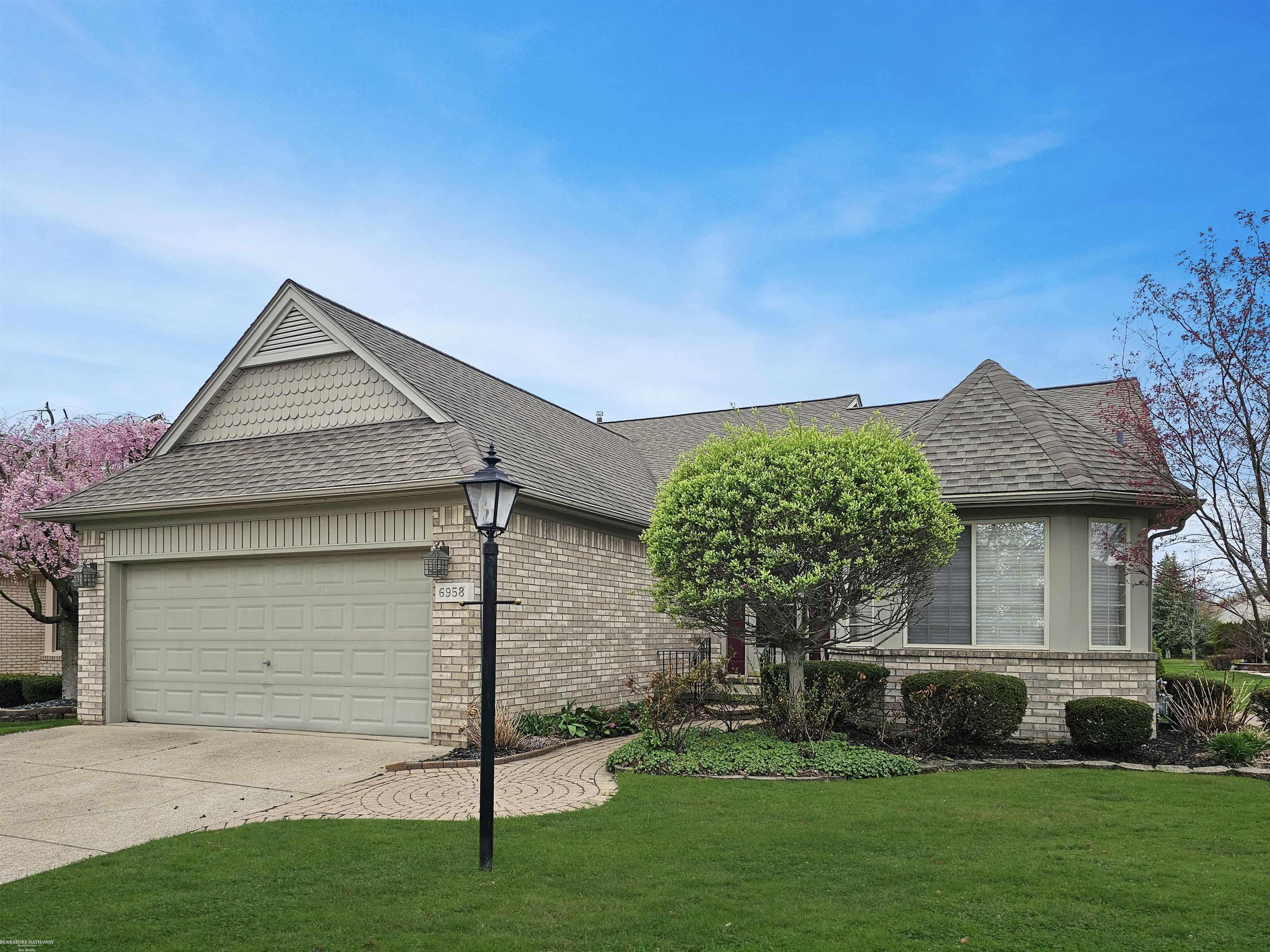 6958 Cross Creek Drive