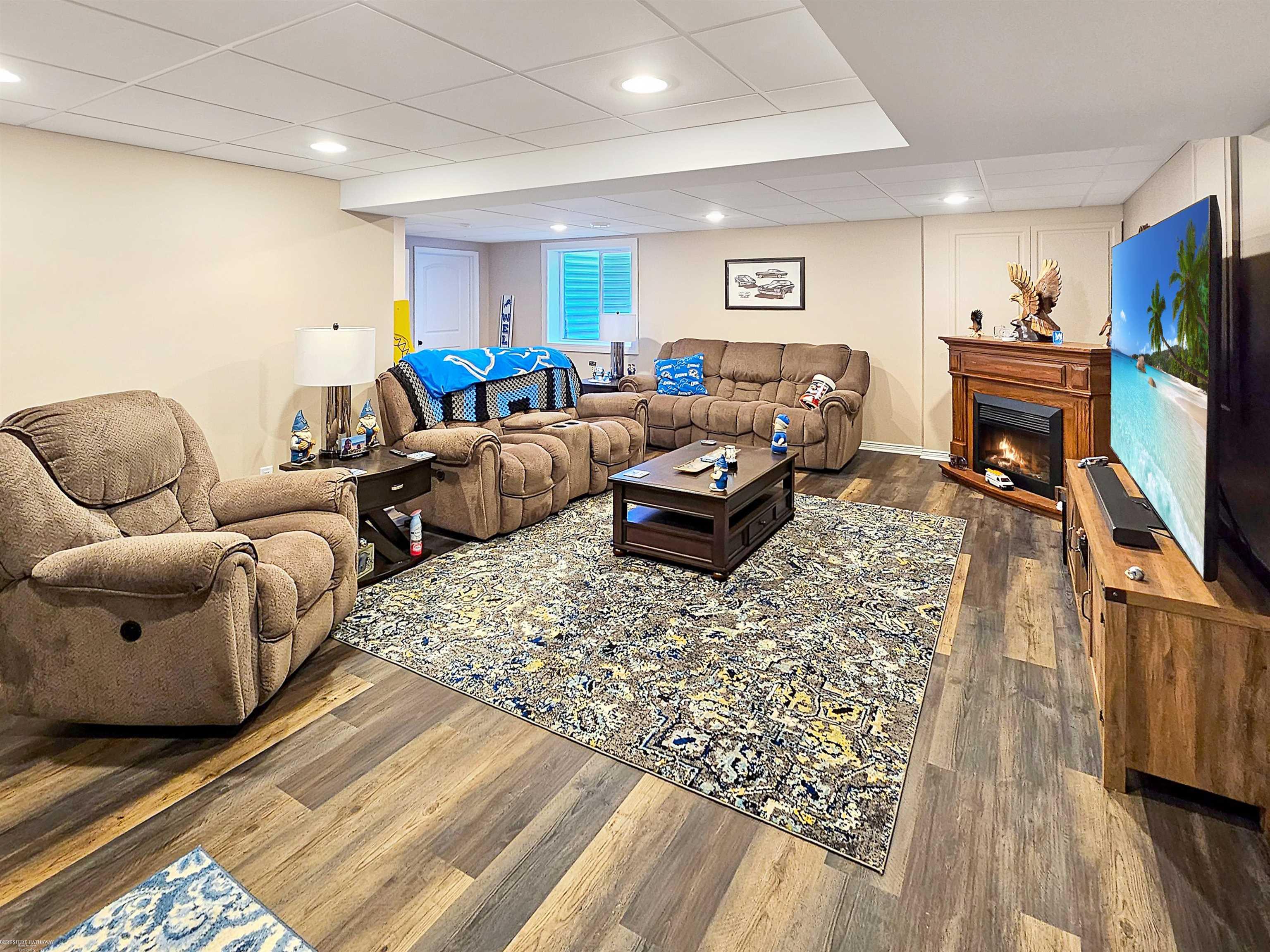 1929 William Imlay Drive