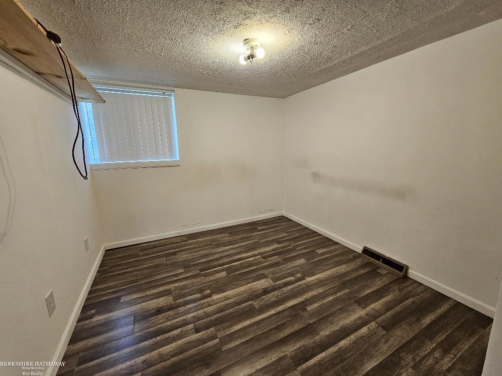 4058 Hillcrest Drive