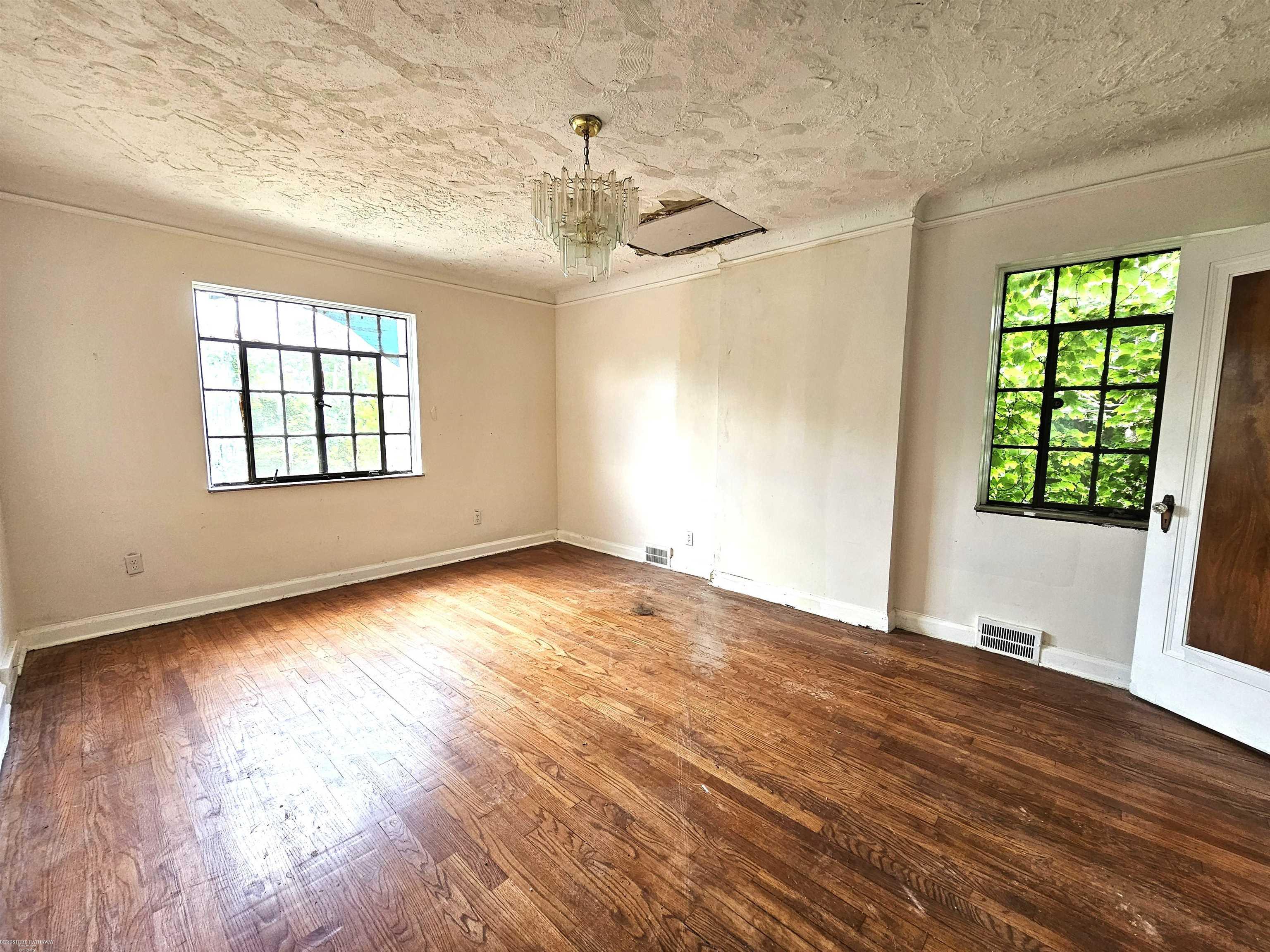18051 Santa Barbara Drive
