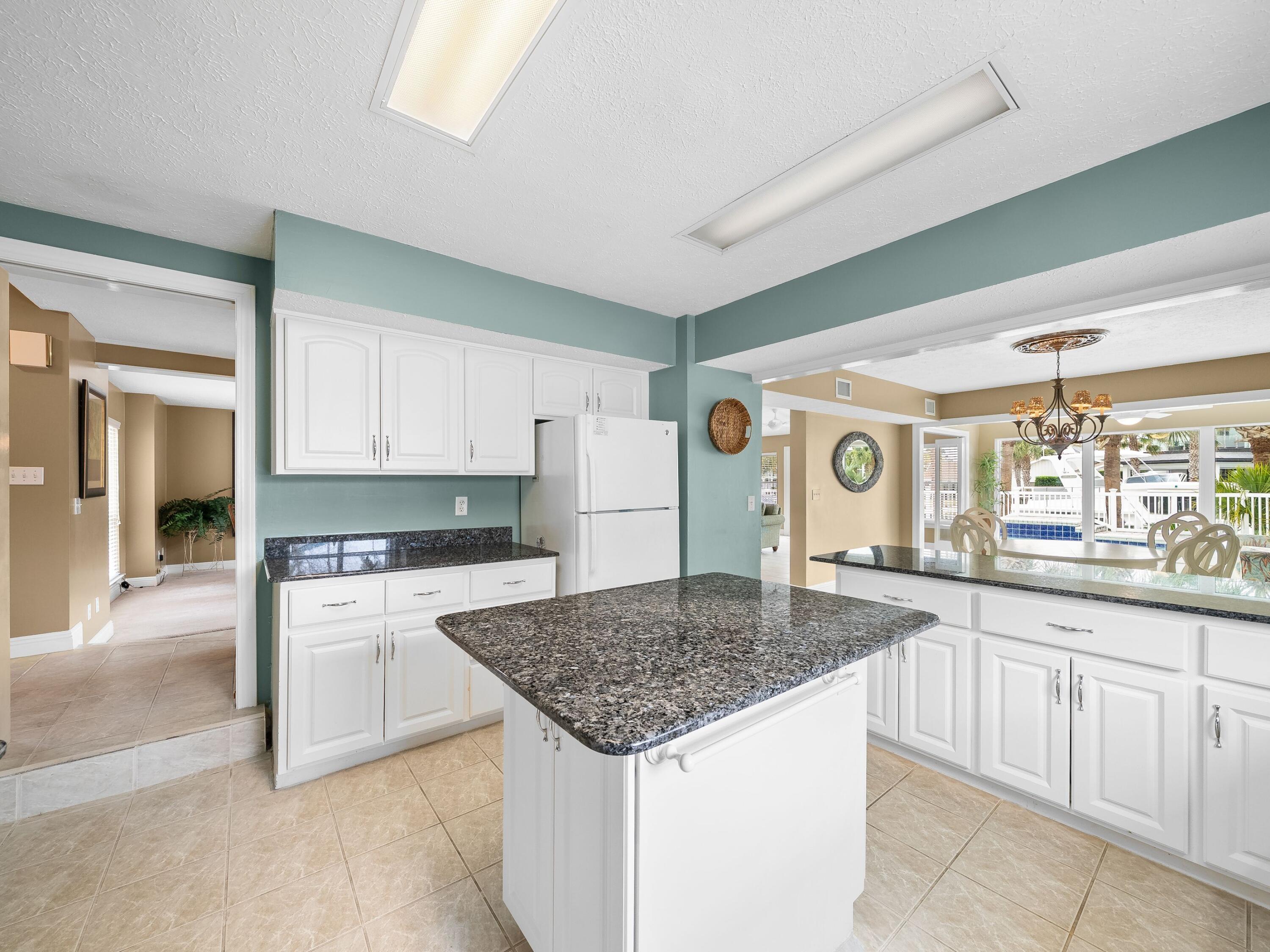 1102 Redfish Circle