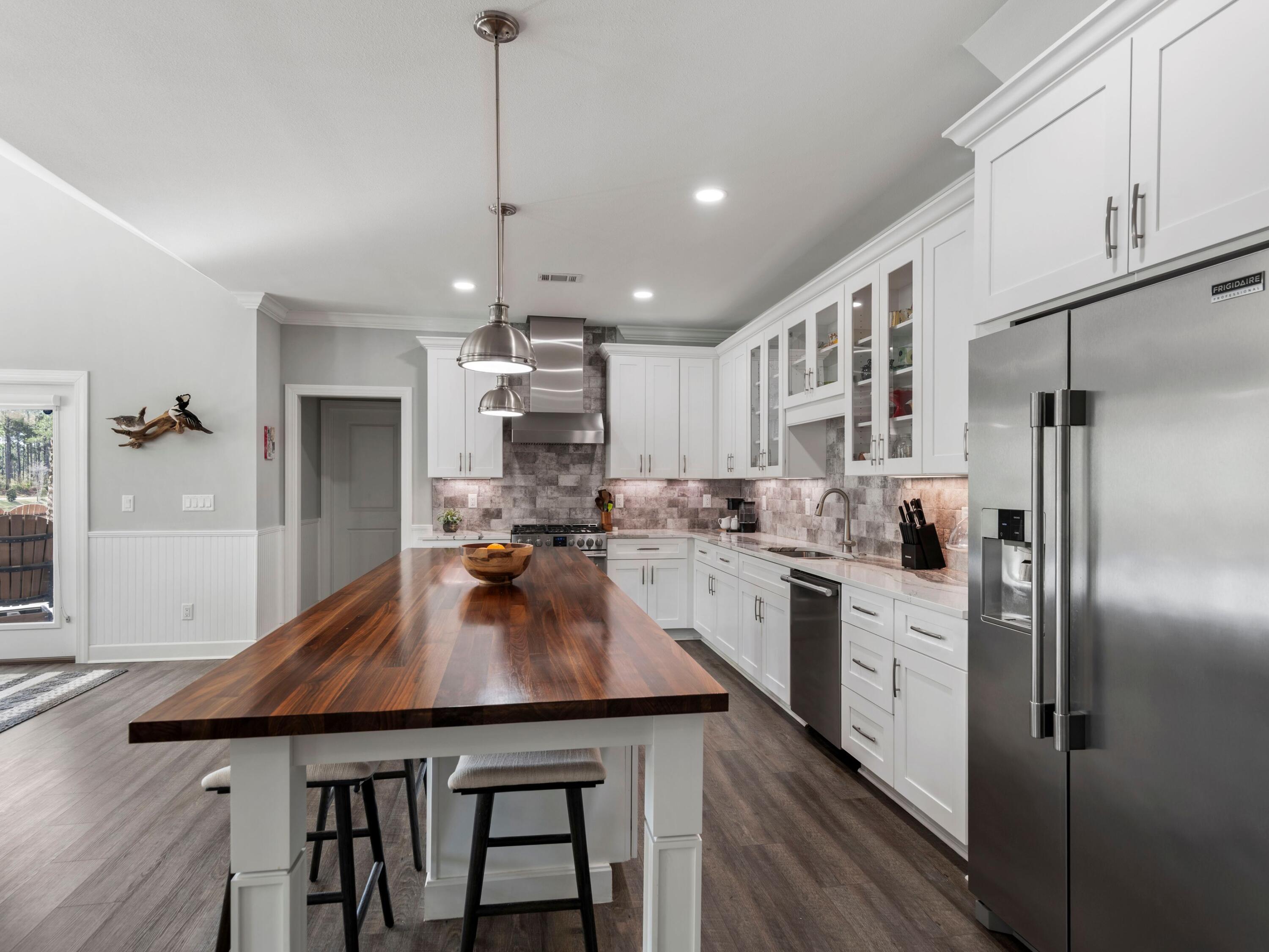 179 Lake Park Cove