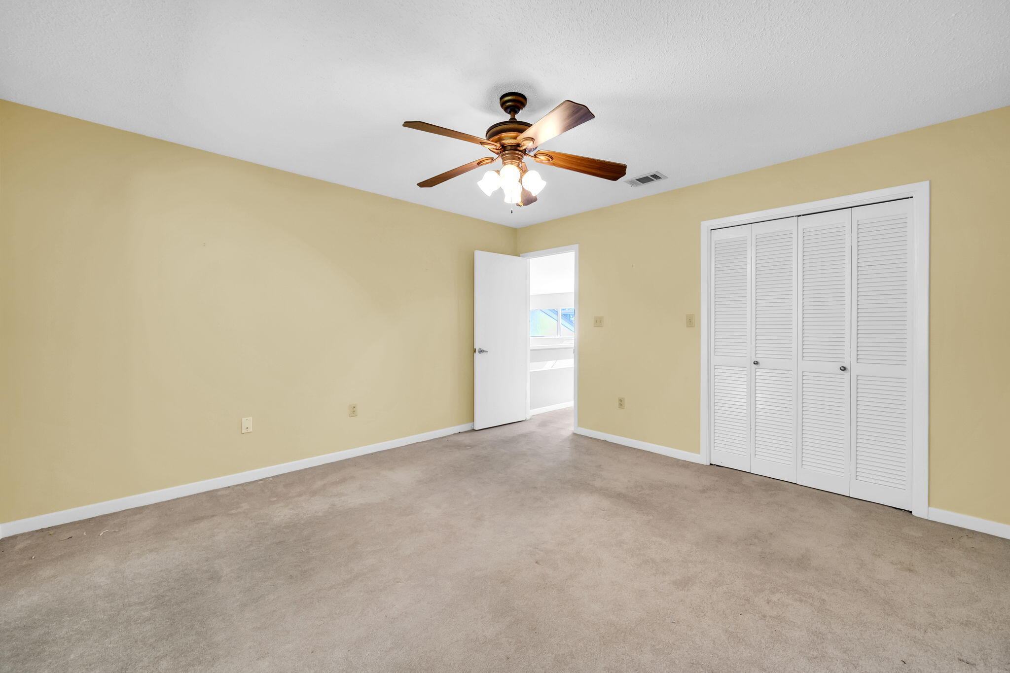 129 Gleneagles Drive