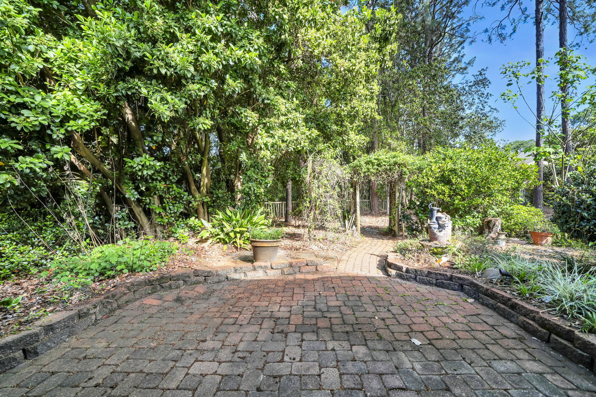 129 Gleneagles Drive