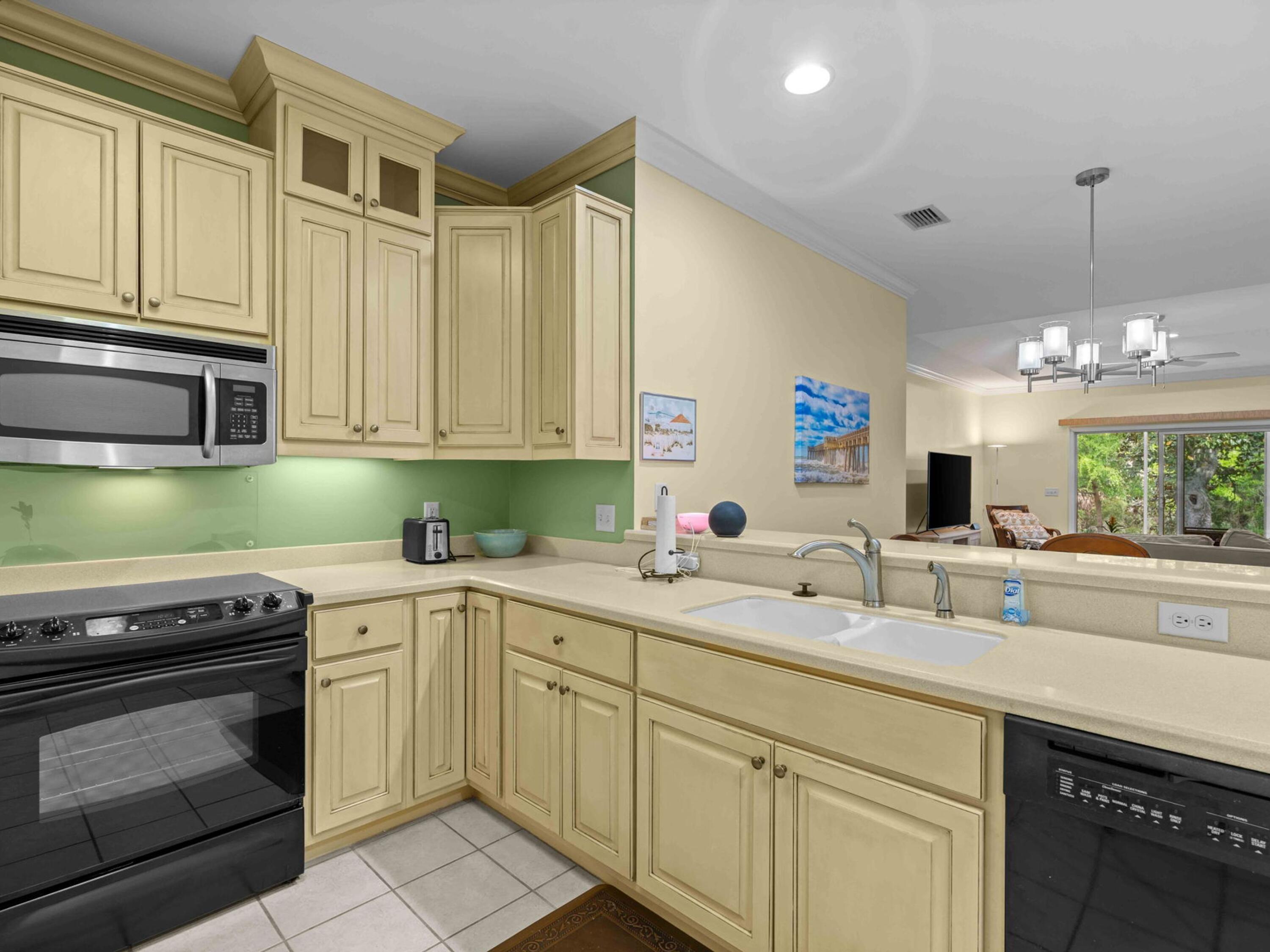 2412 Saint Andrews Boulevard APT 3