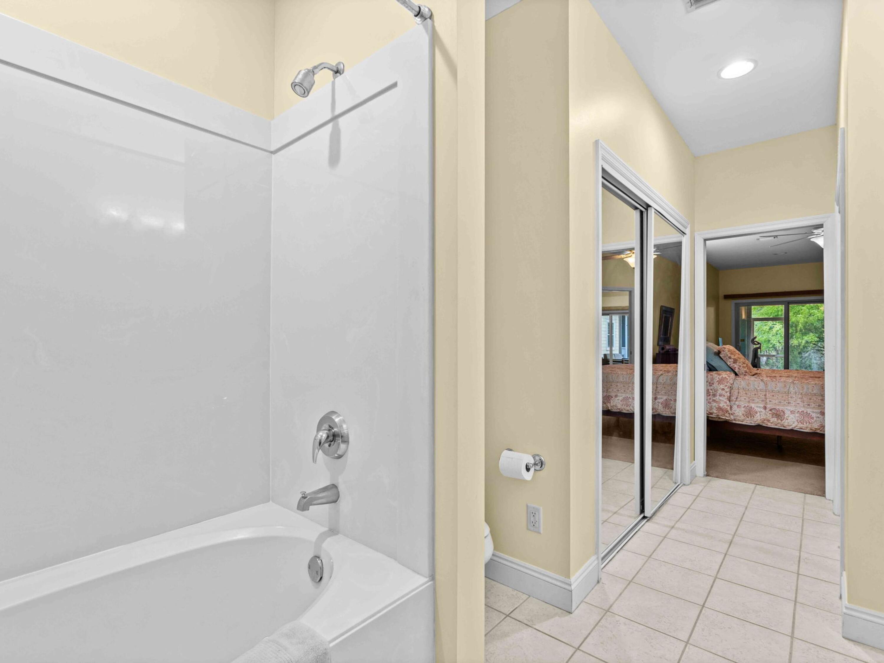 2412 Saint Andrews Boulevard APT 3