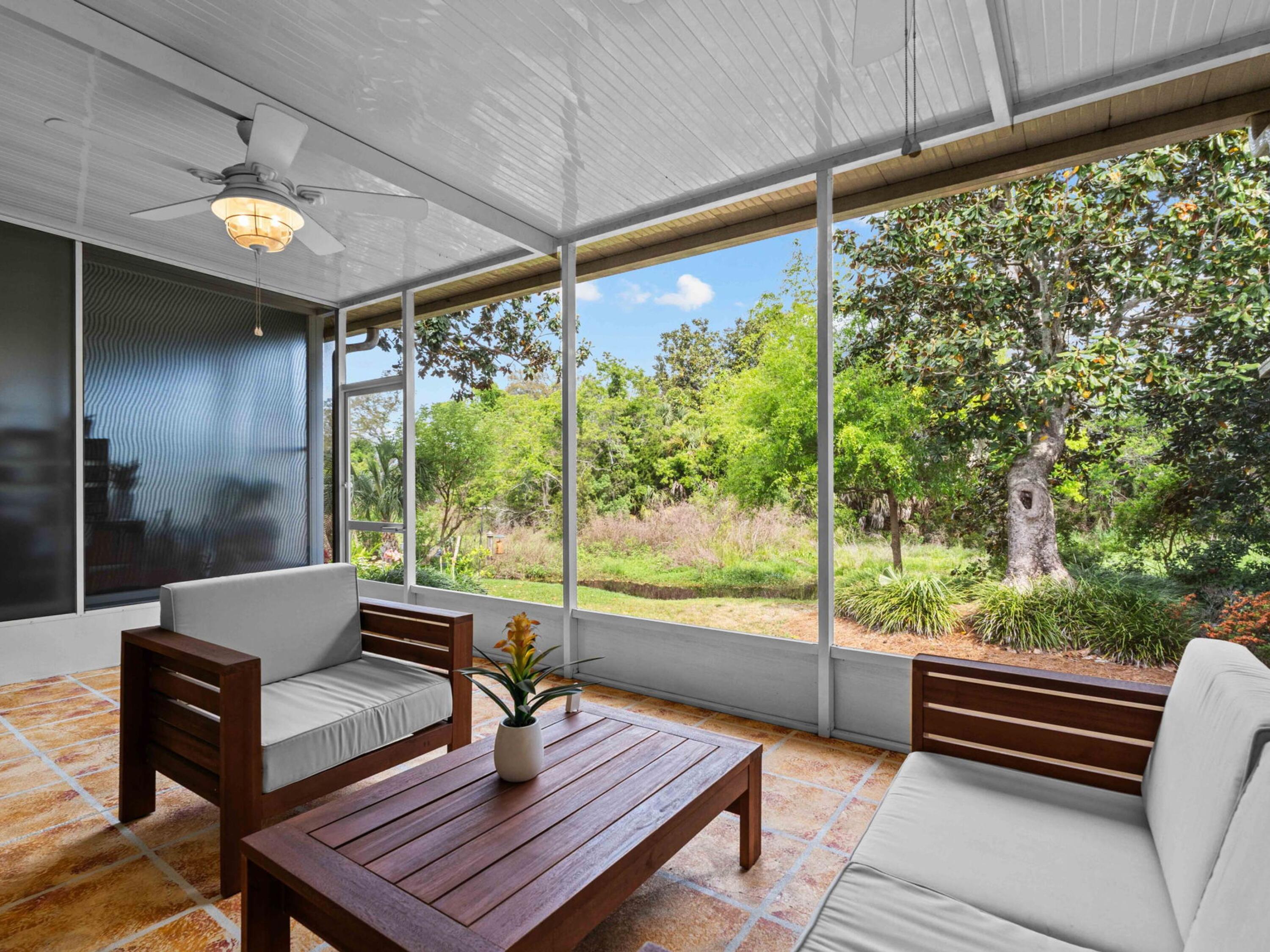 2412 Saint Andrews Boulevard APT 3