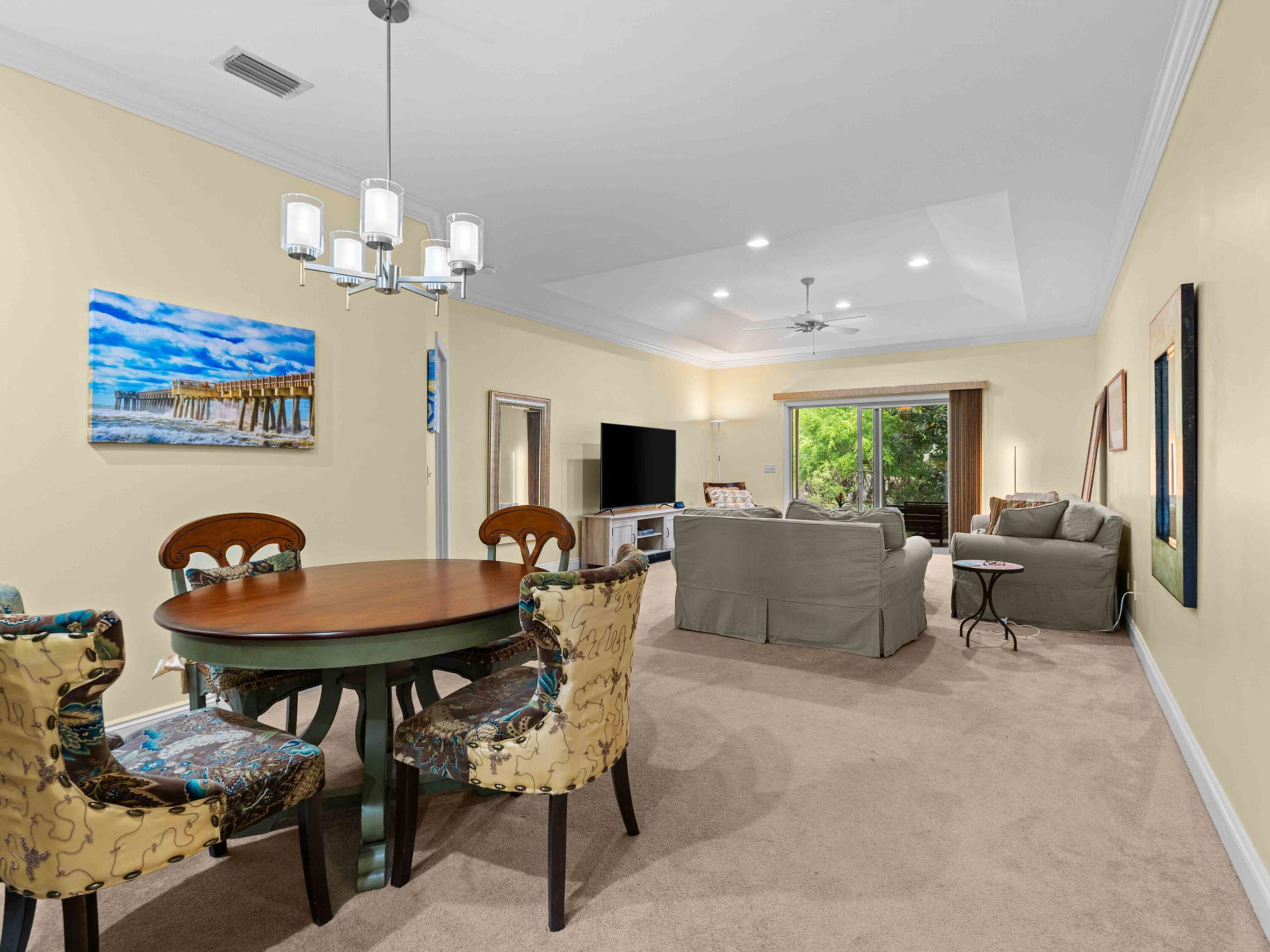 2412 Saint Andrews Boulevard APT 3