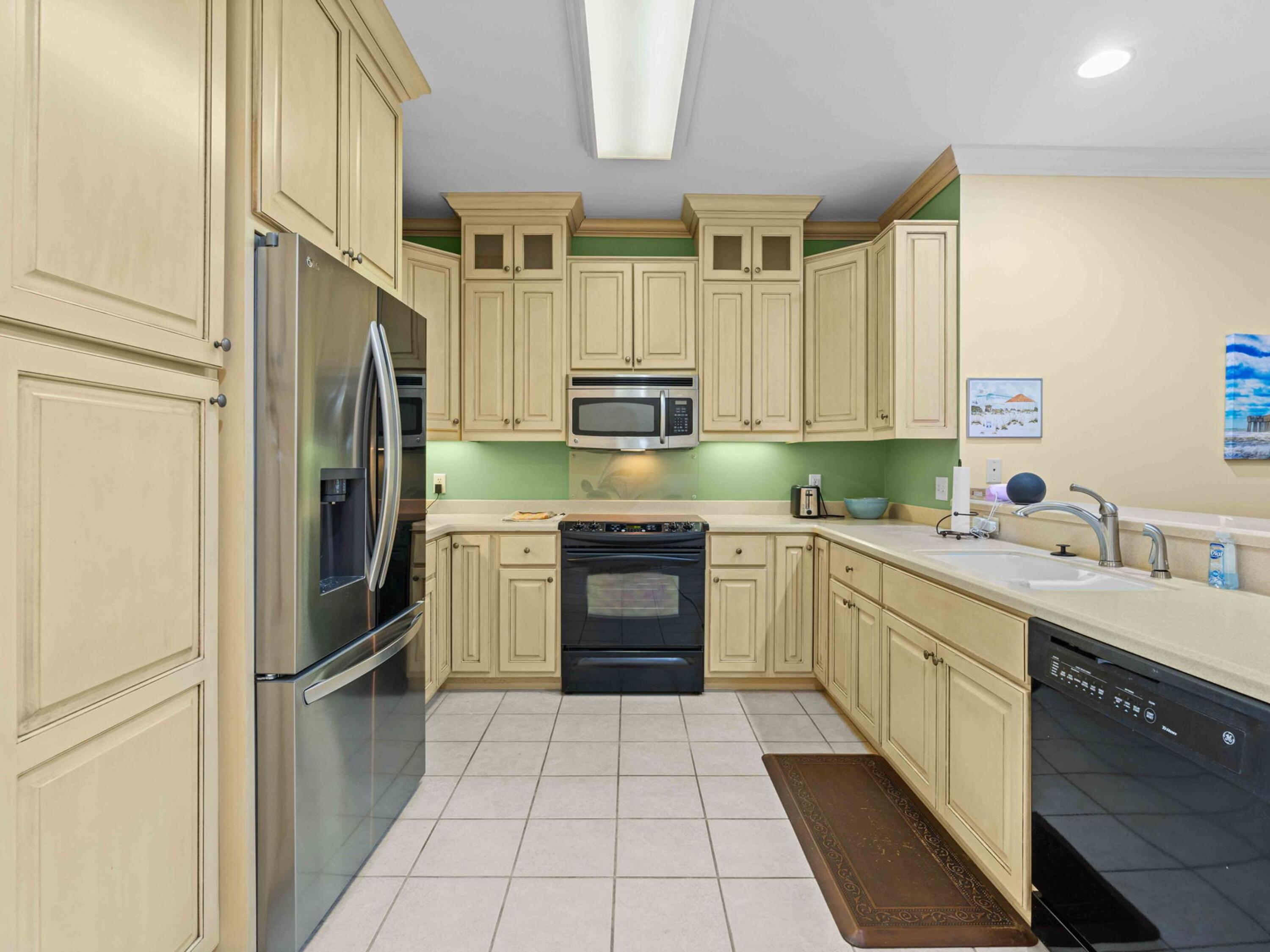 2412 Saint Andrews Boulevard APT 3