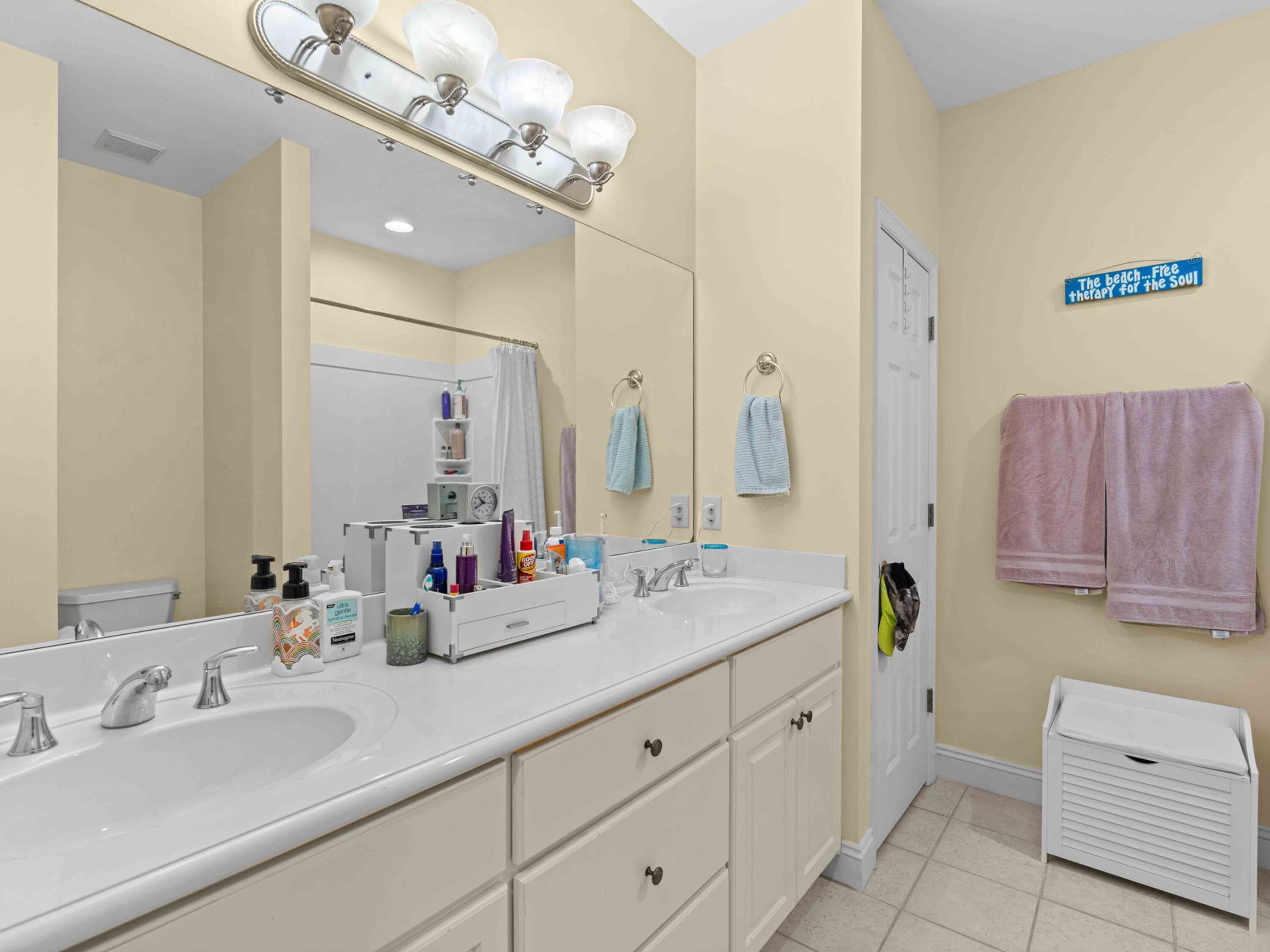 2412 Saint Andrews Boulevard APT 3