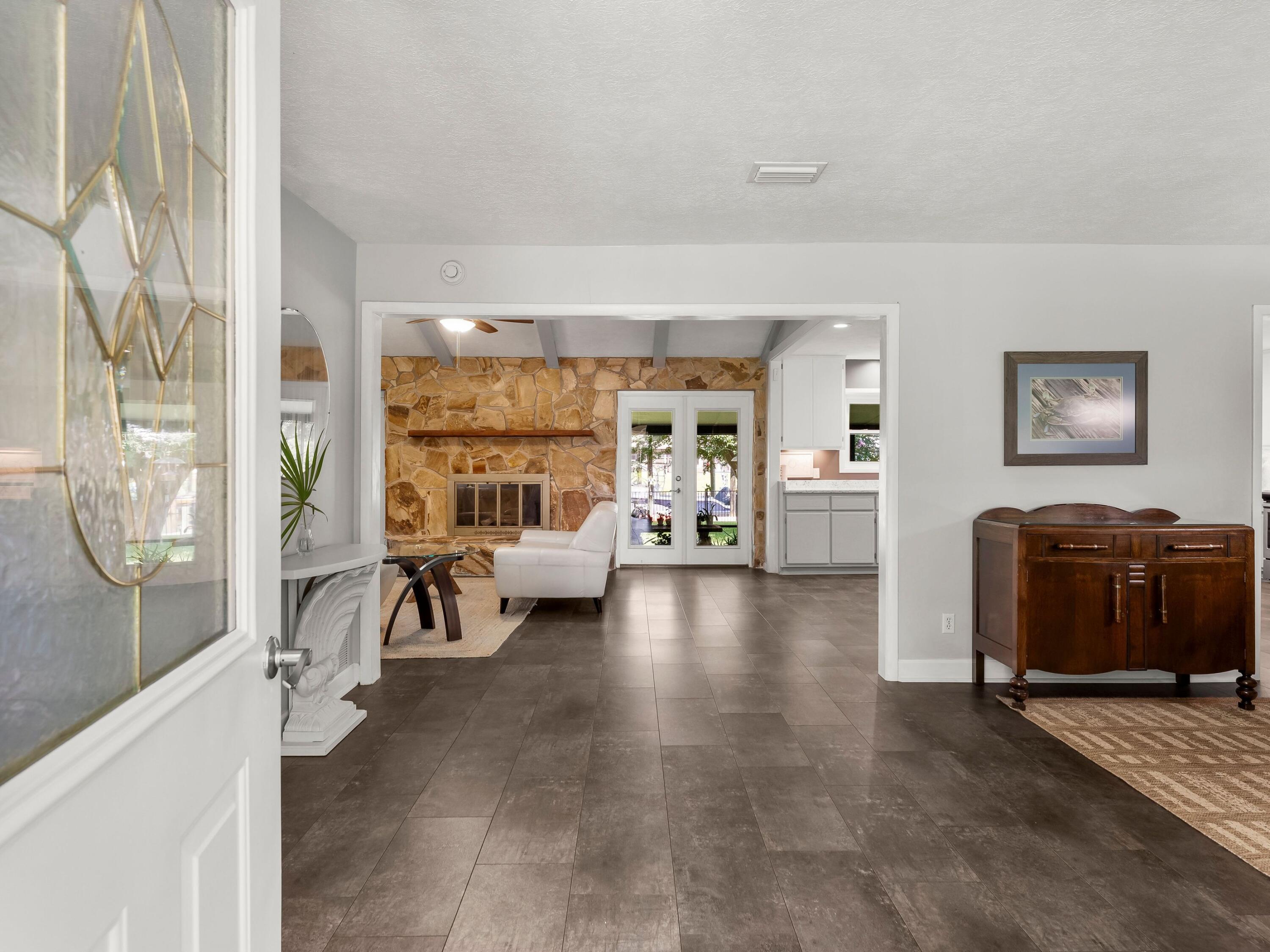 4439 Vista Lane