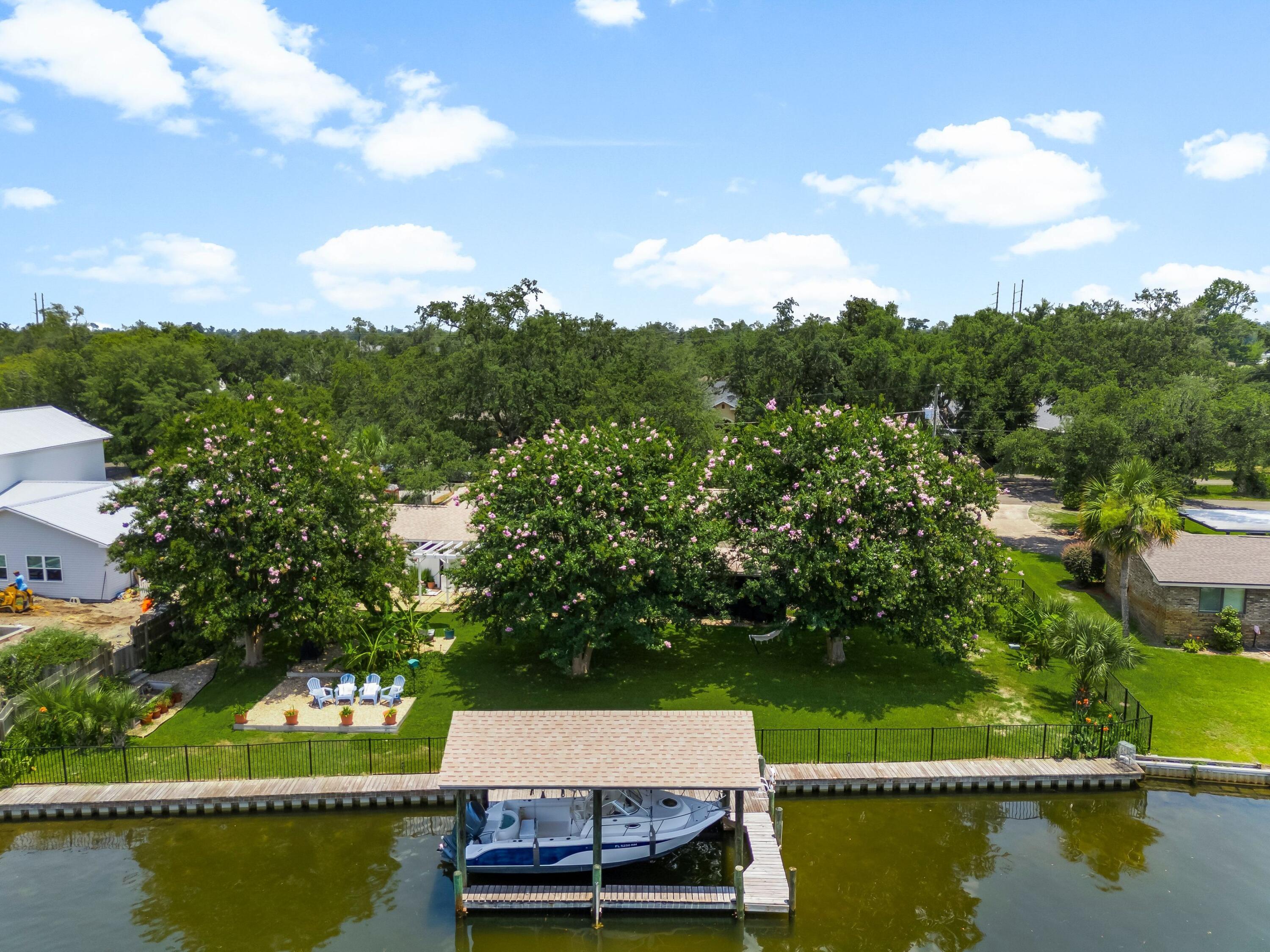 4439 Vista Lane