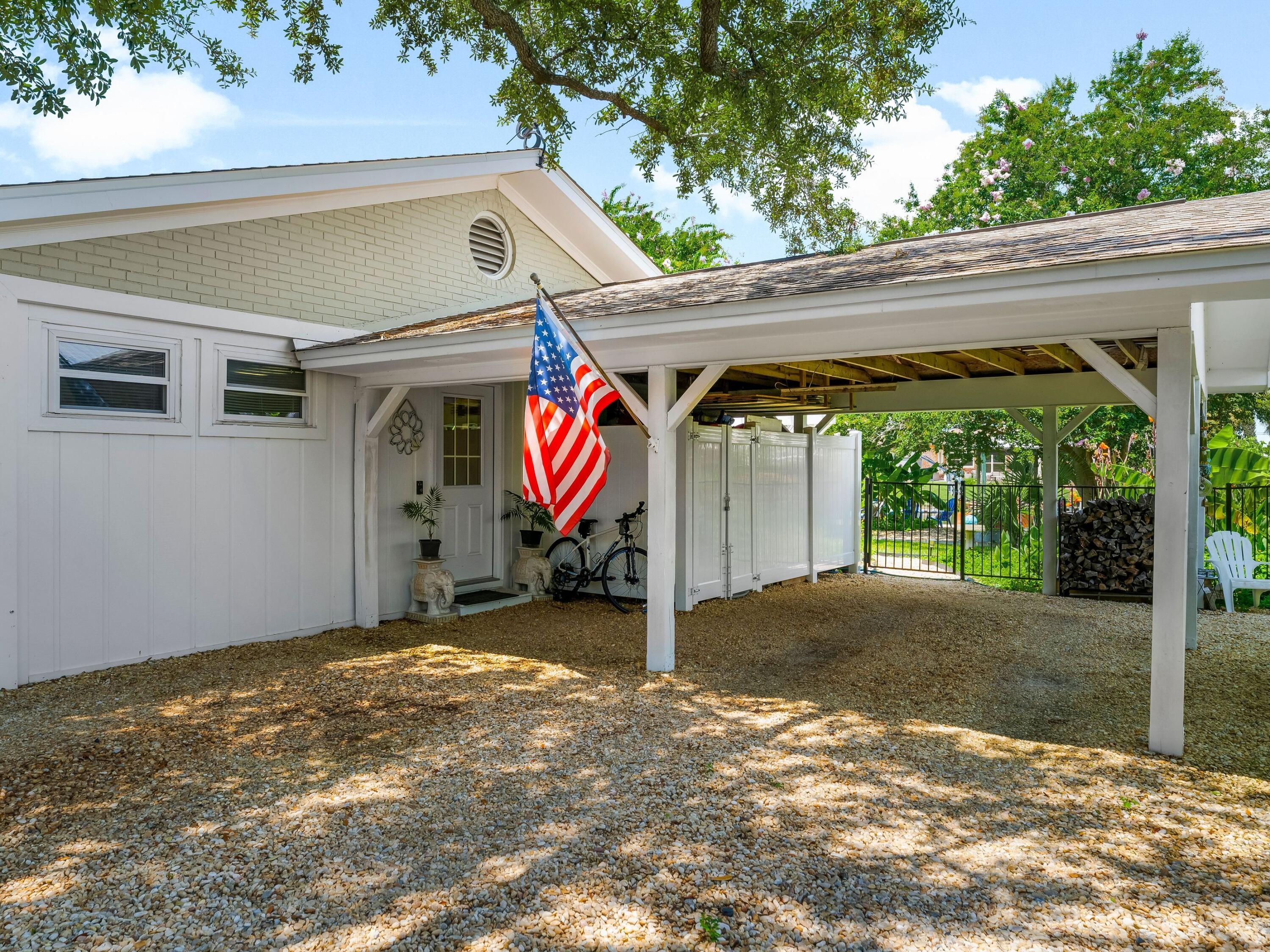 4439 Vista Lane