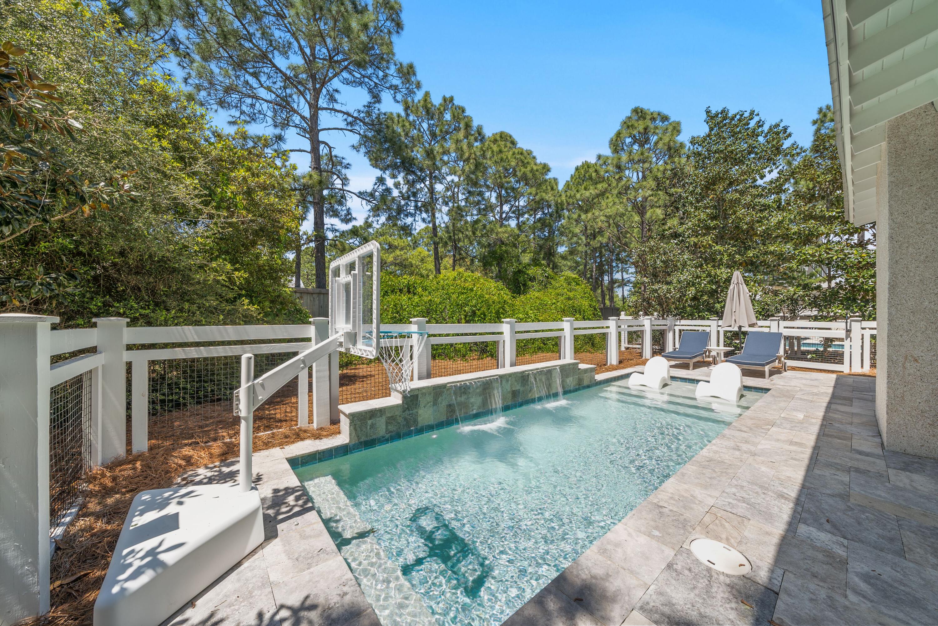75 Wisteria Way