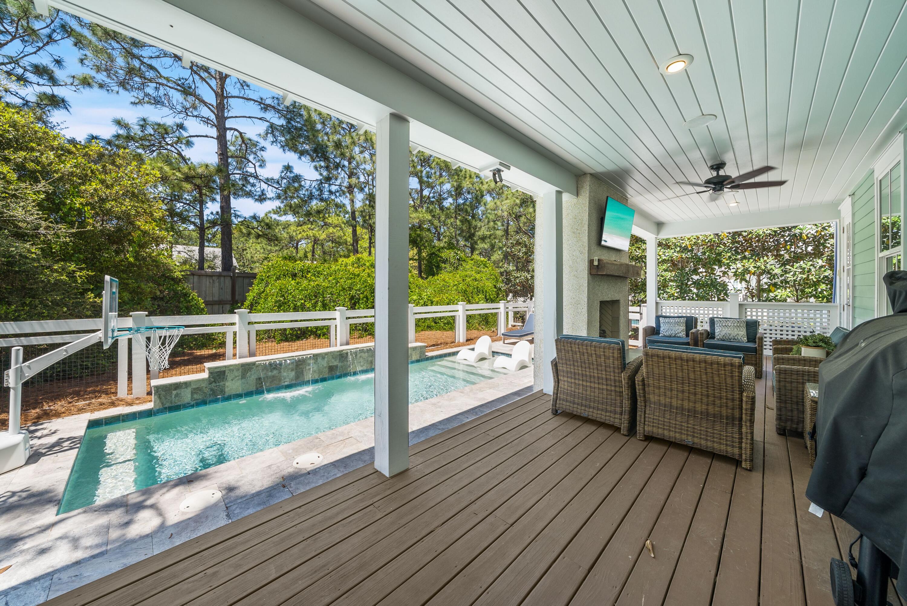 75 Wisteria Way