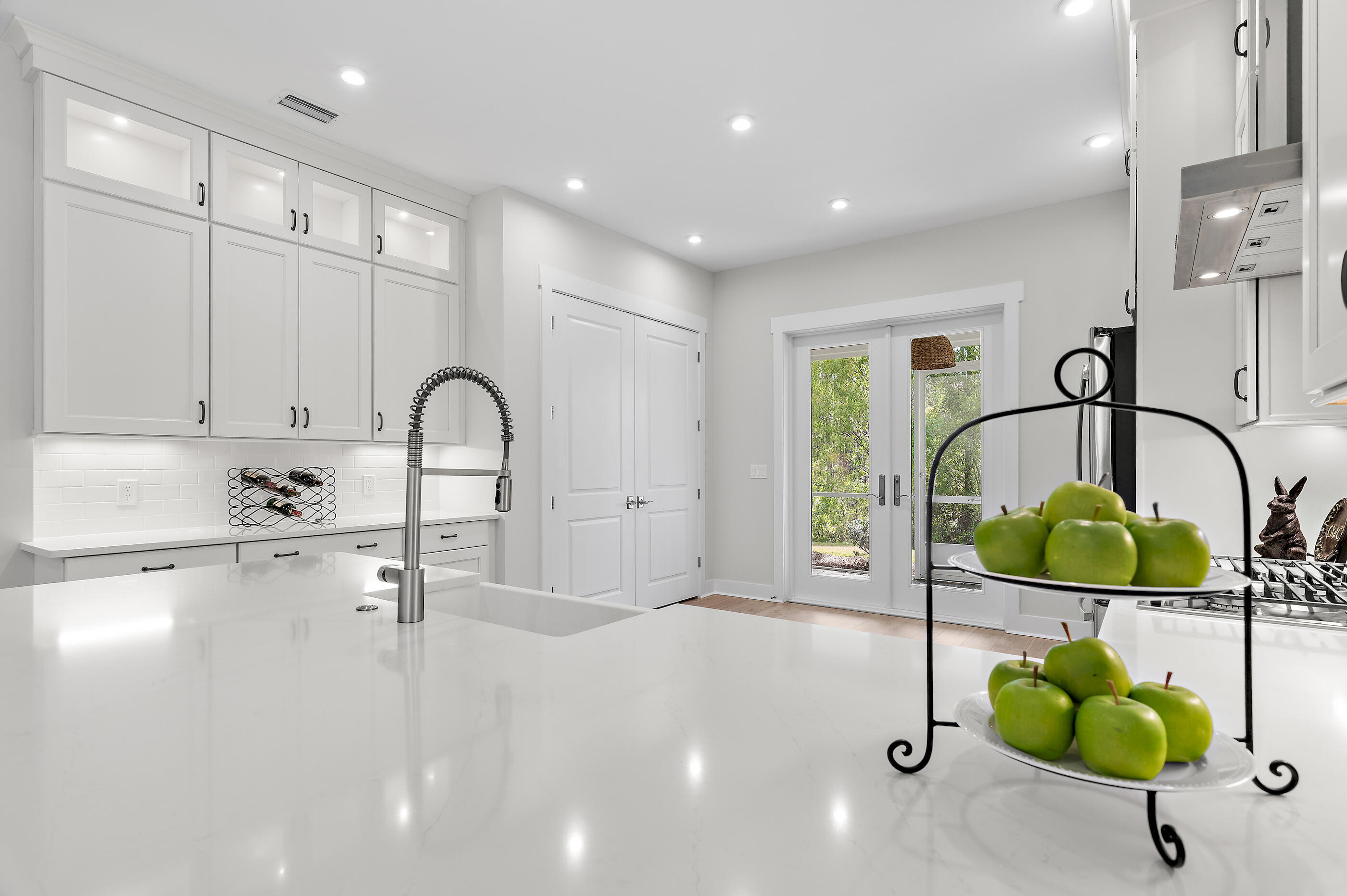 92 E Lafayette Road