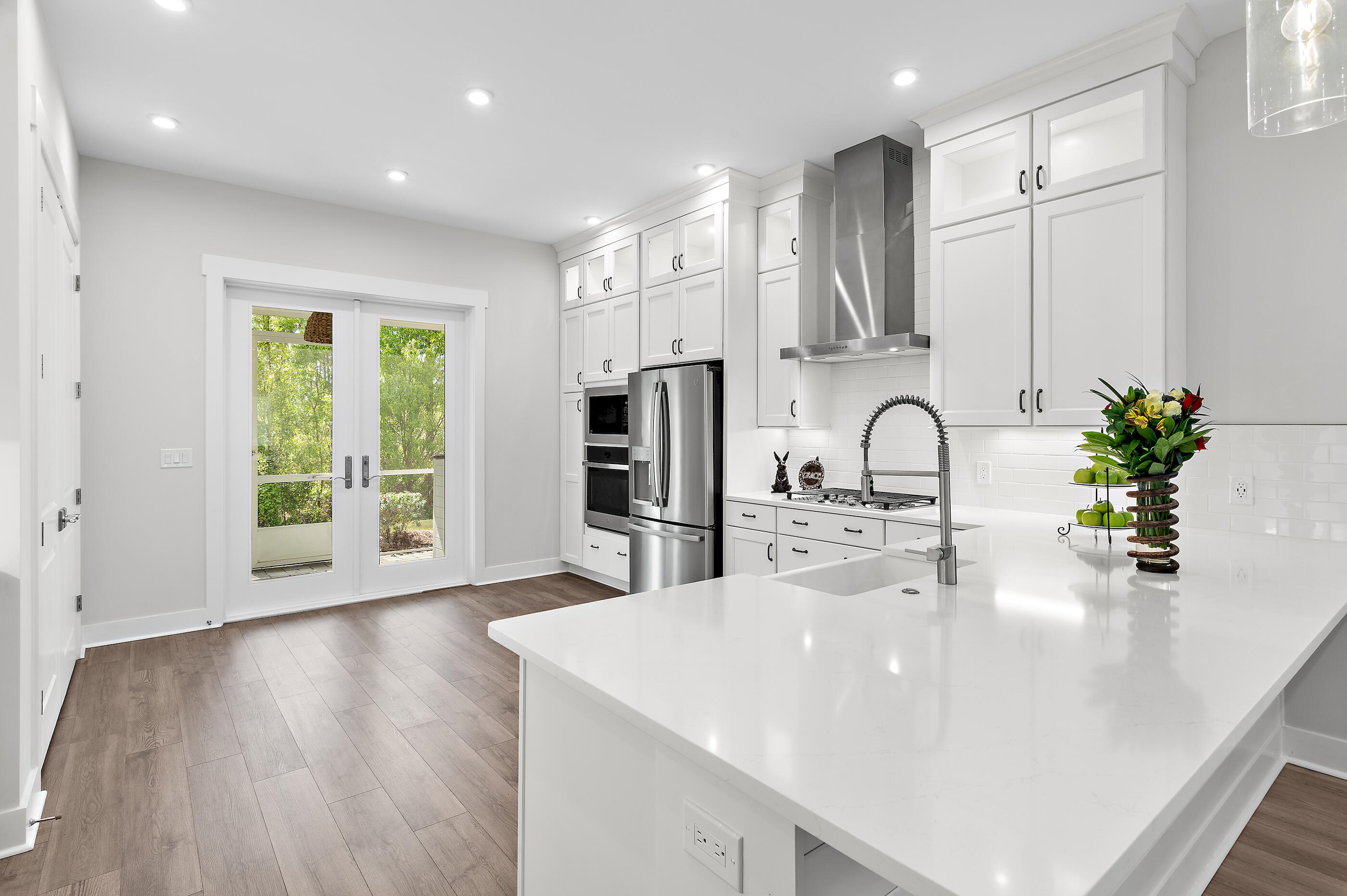 92 E Lafayette Road