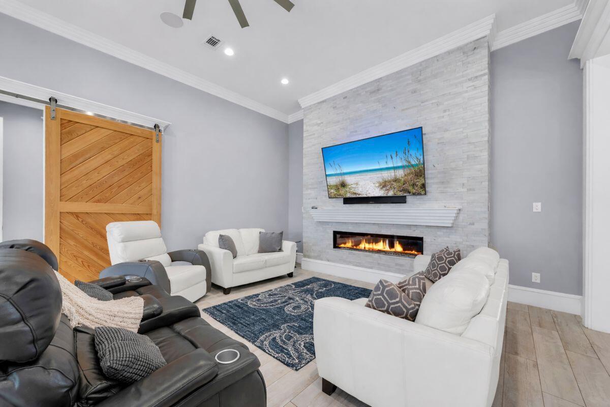 308 Avalon Boulevard
