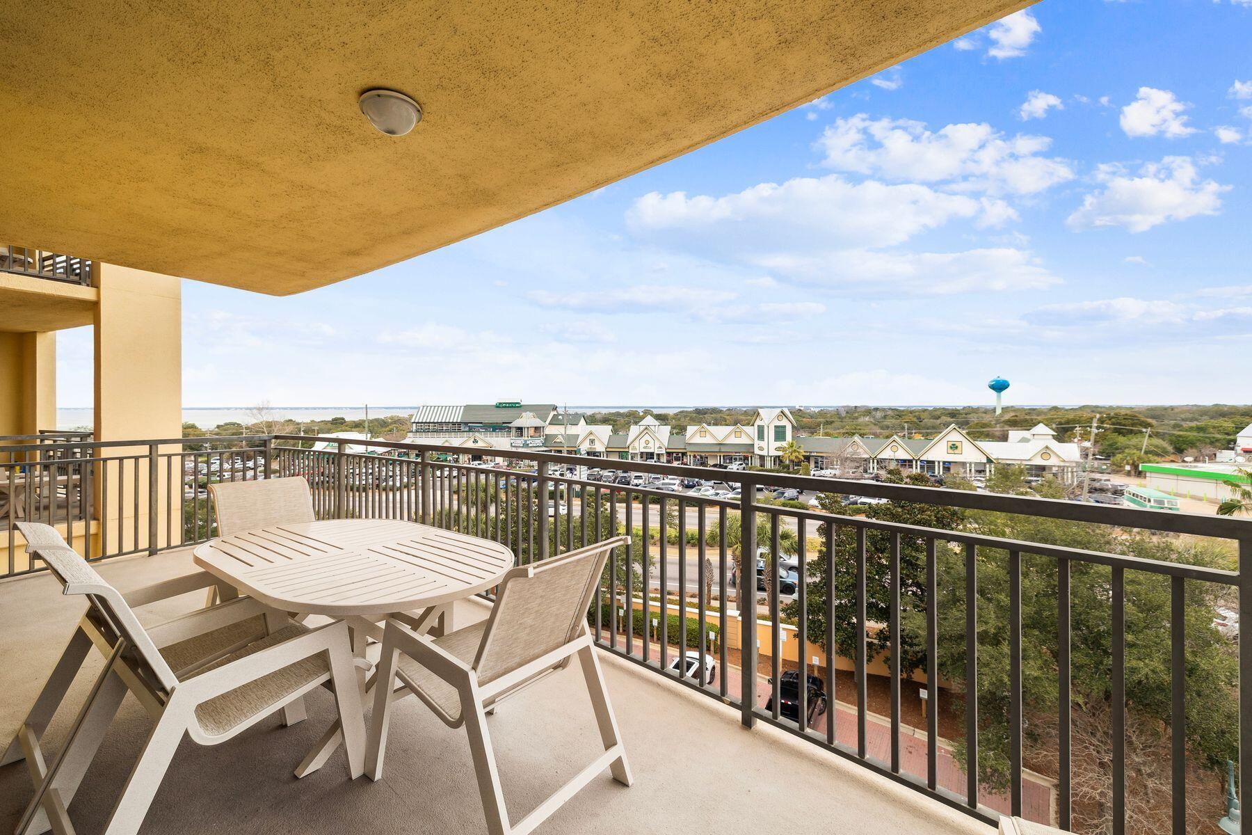 10 Harbor Boulevard E210