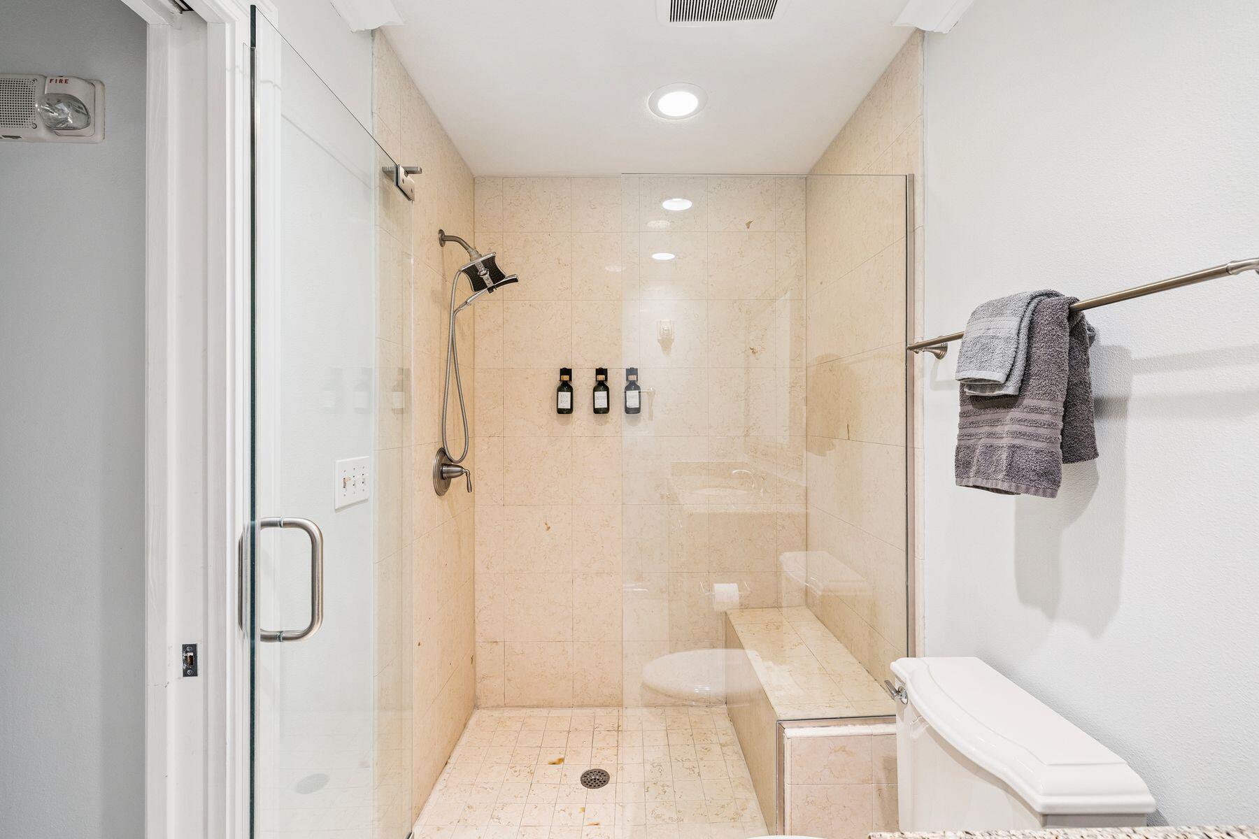 10 Harbor Boulevard E210