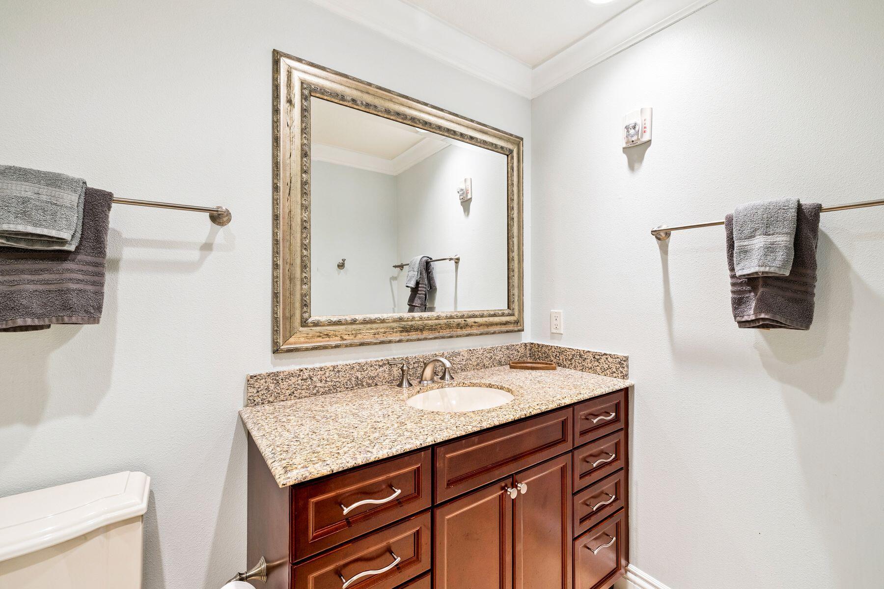 10 Harbor Boulevard E210