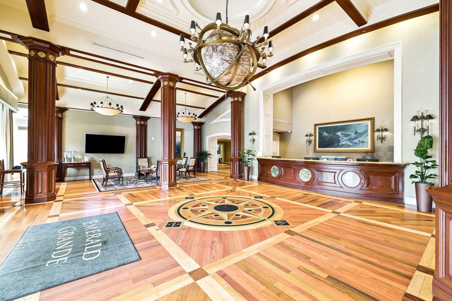 10 Harbor Boulevard E210