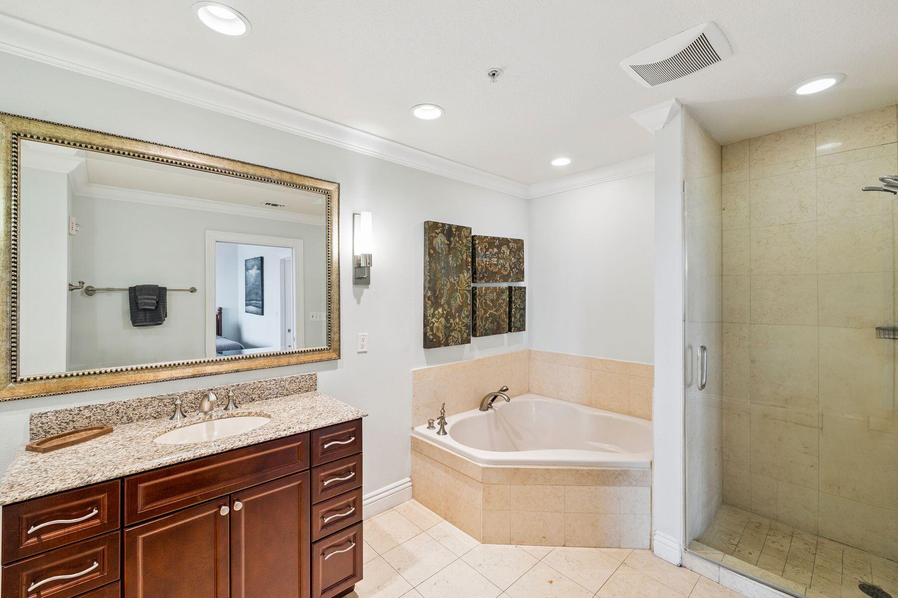 10 Harbor Boulevard E210
