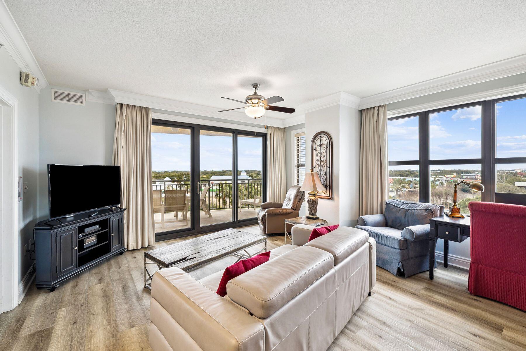 10 Harbor Boulevard E210