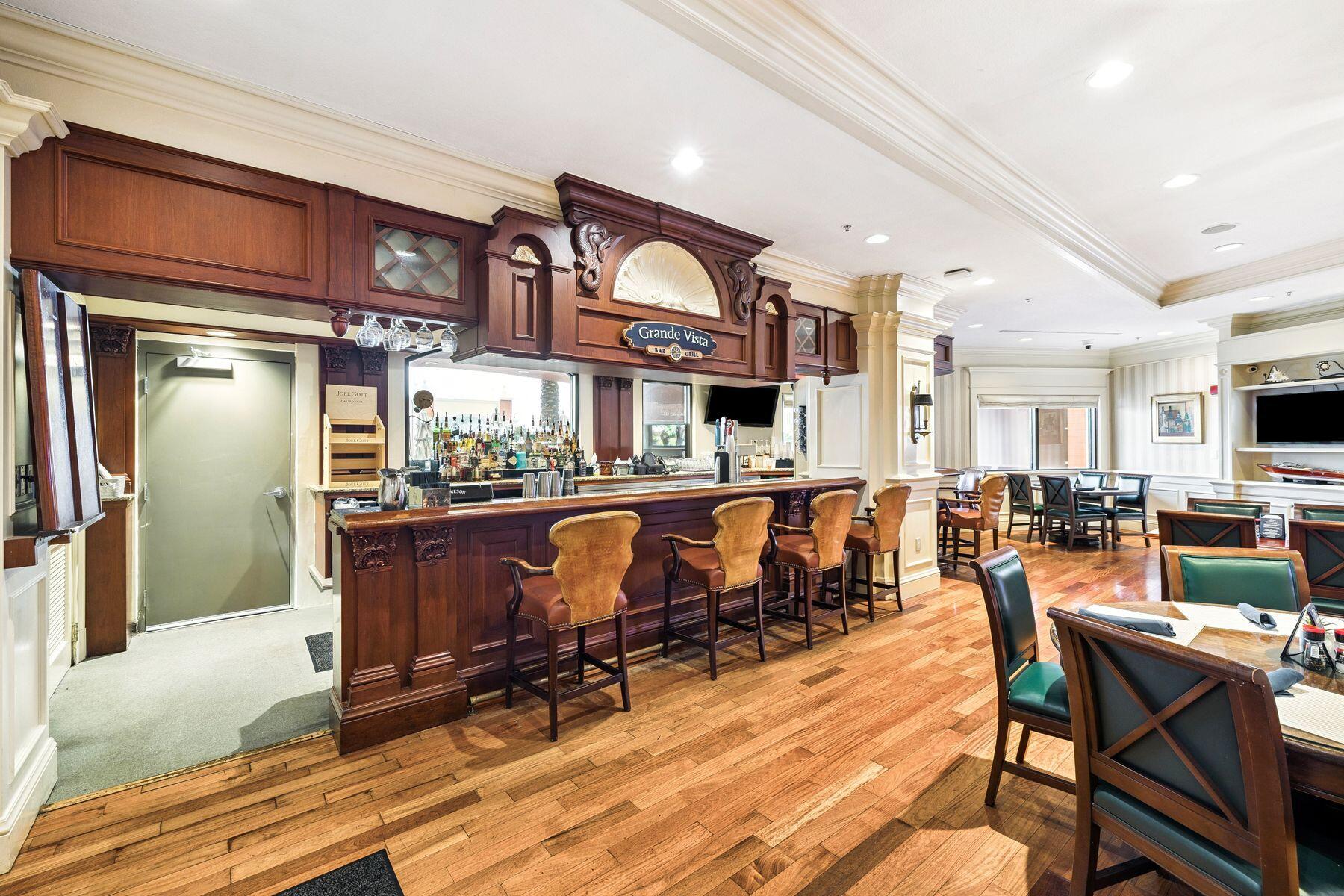 10 Harbor Boulevard E210