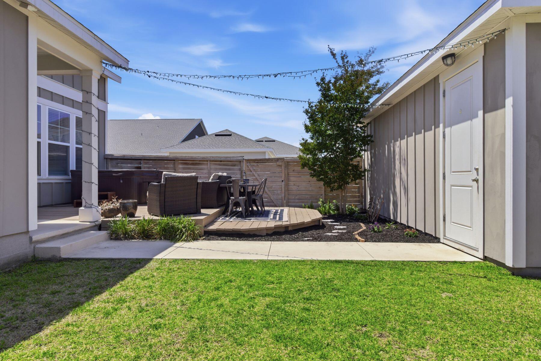 1708 Daffodil Street