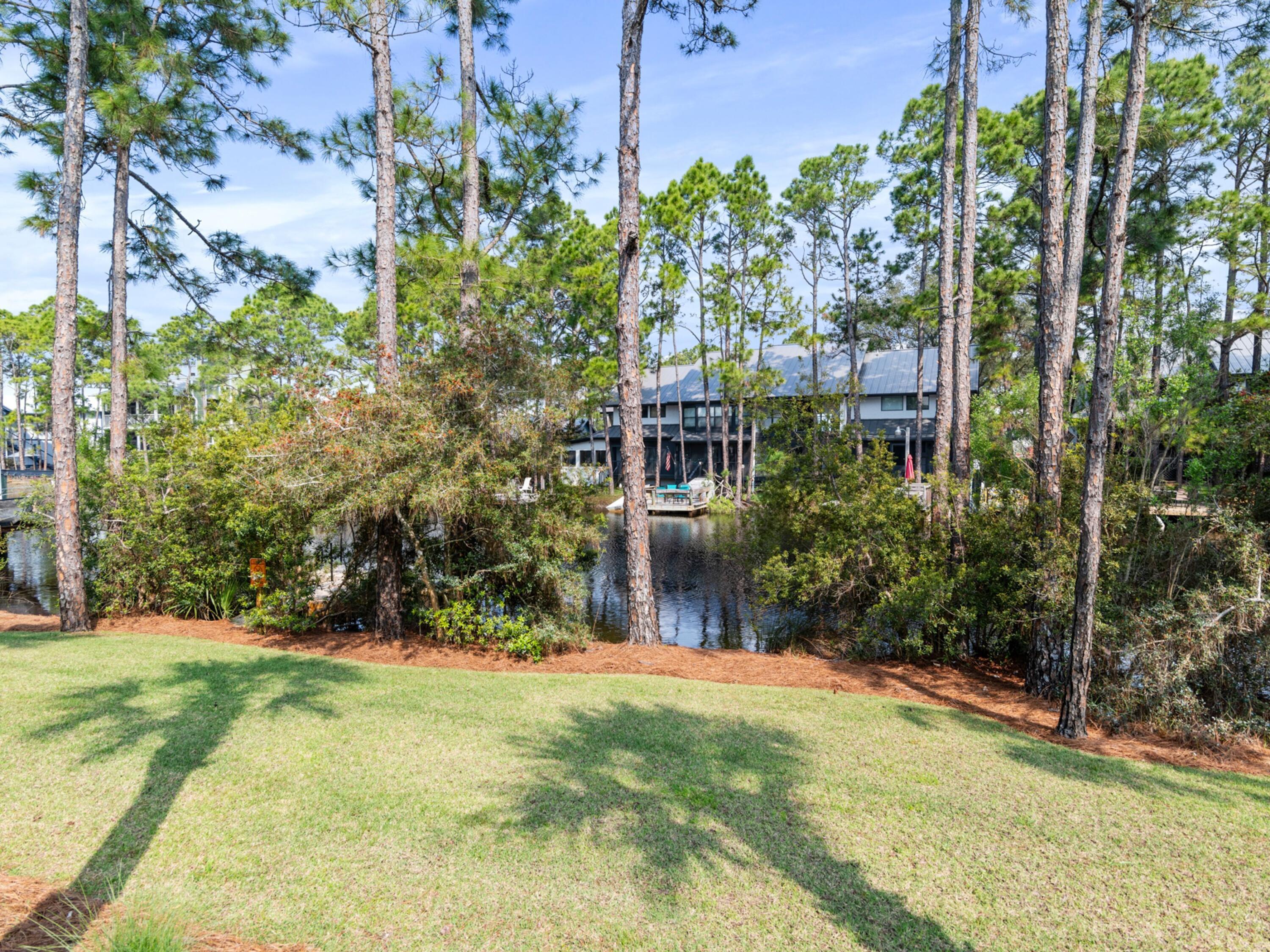 499 Lakeview Drive