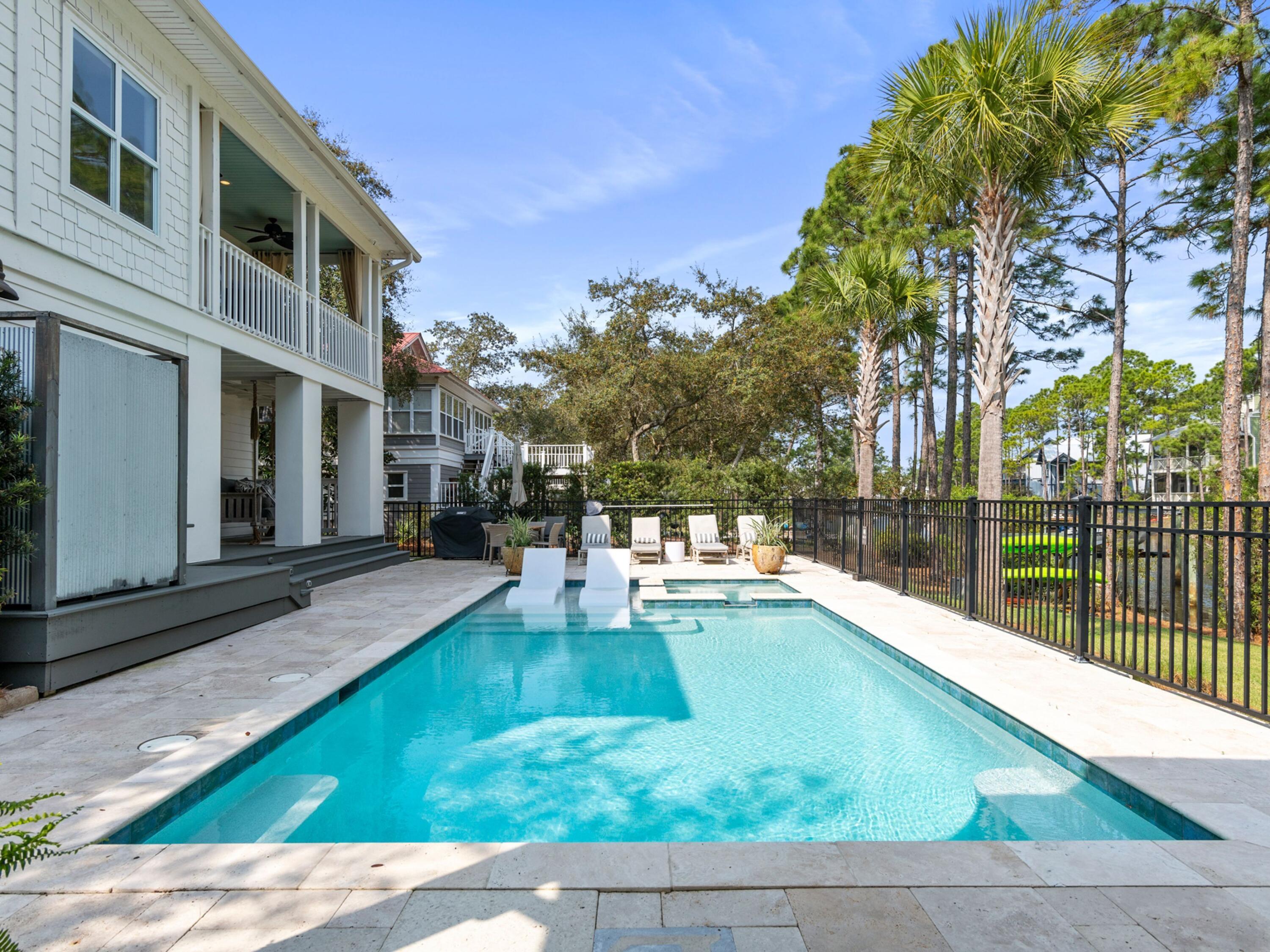 499 Lakeview Drive