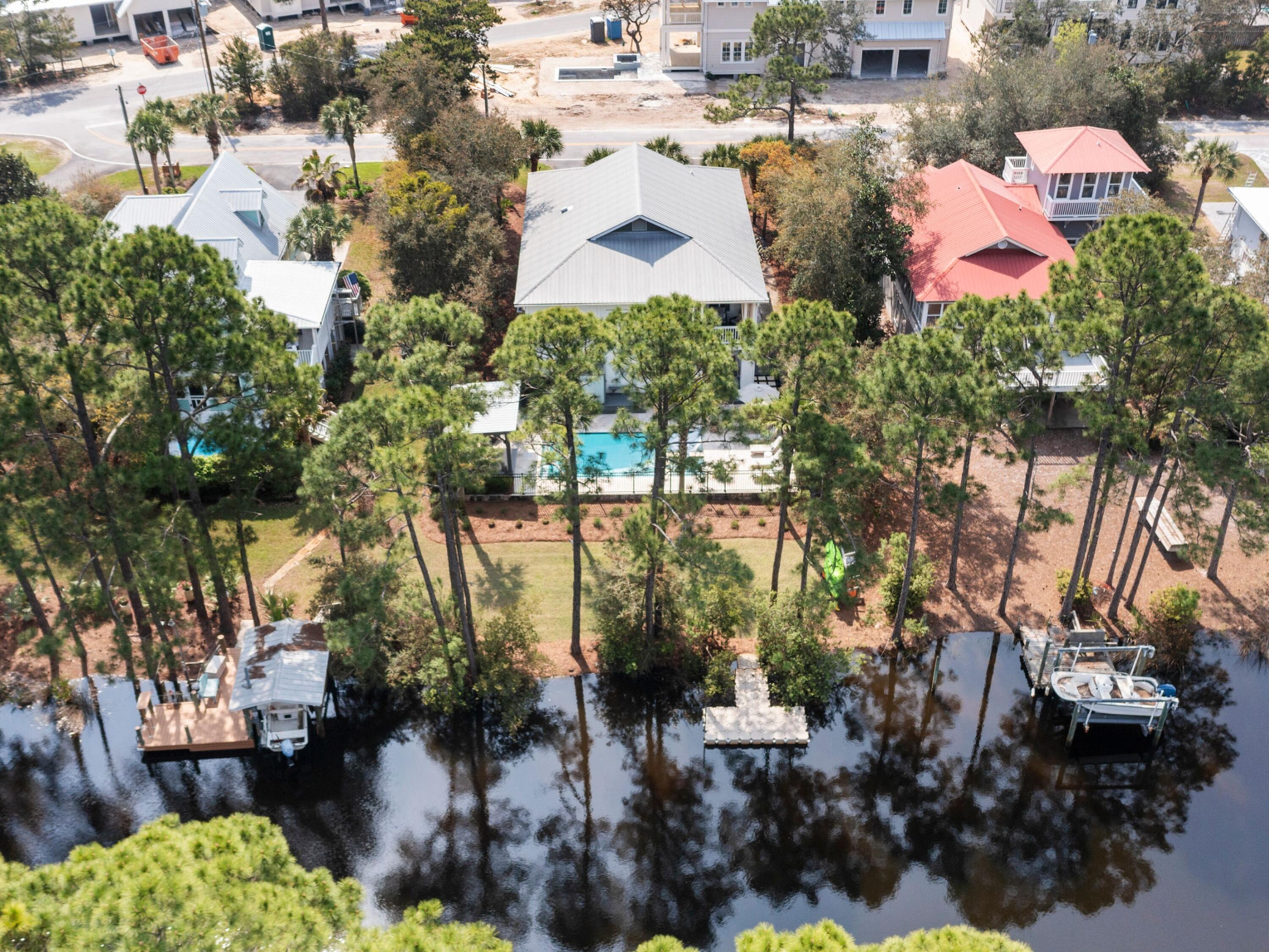 499 Lakeview Drive
