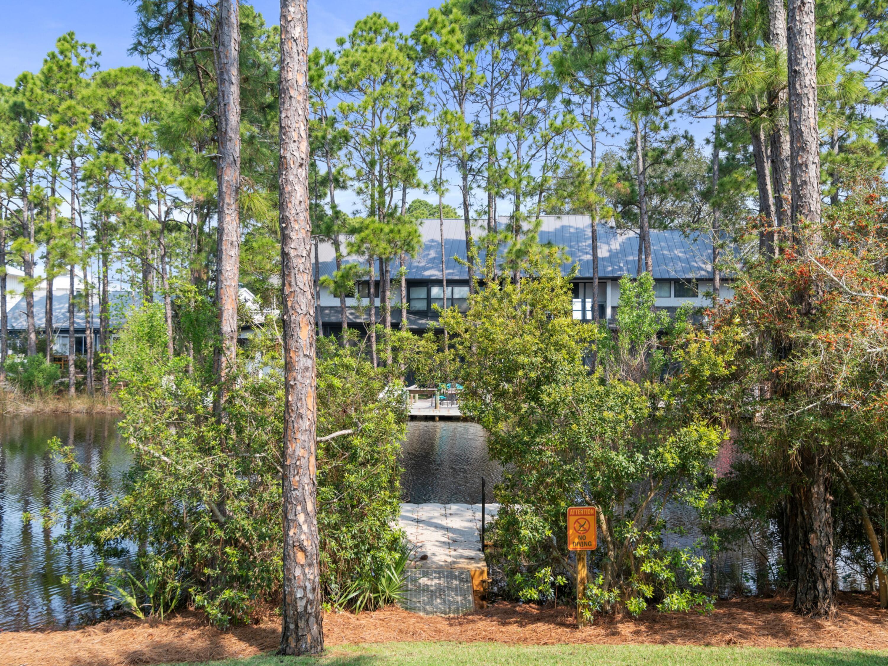 499 Lakeview Drive