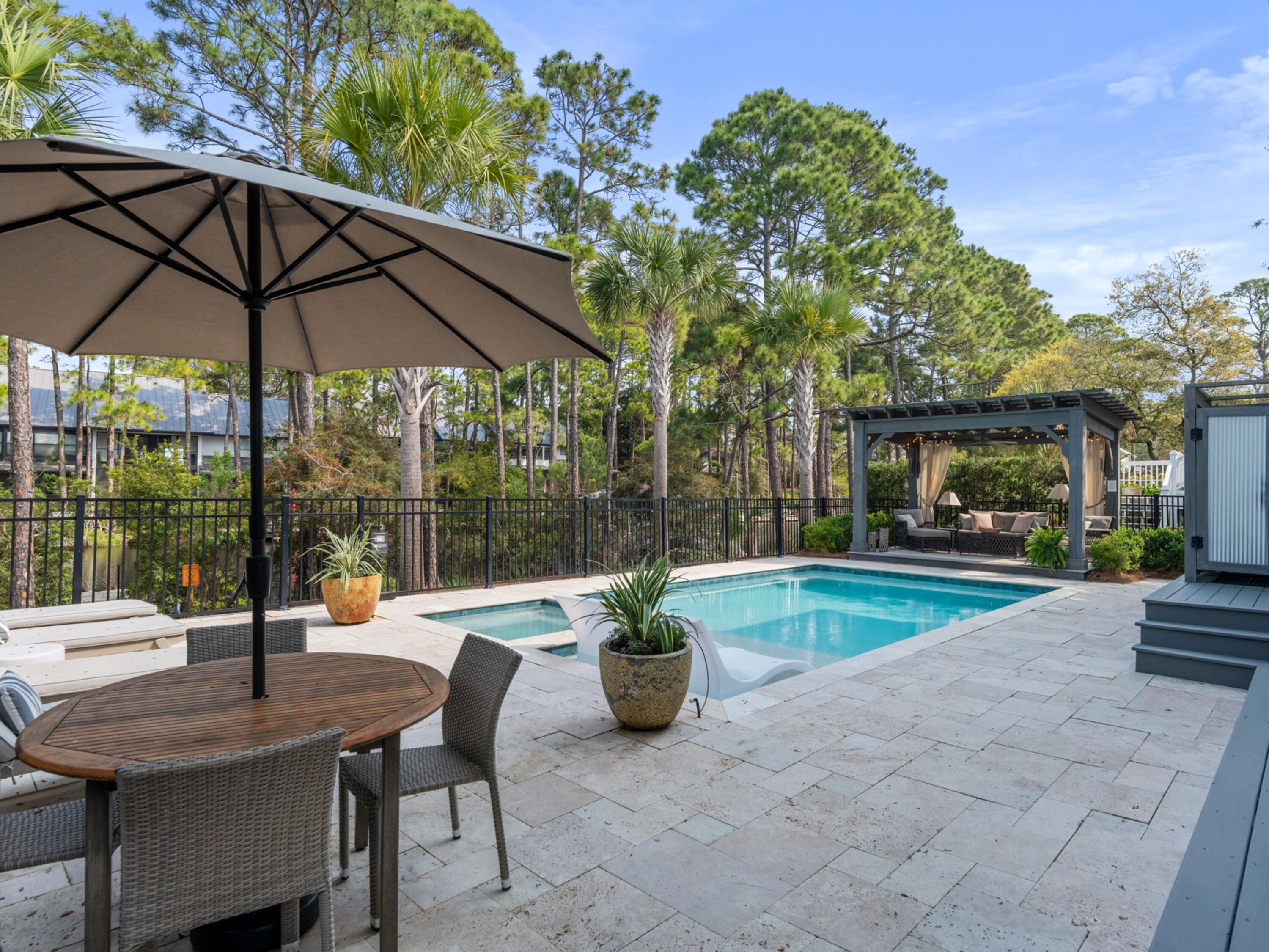 499 Lakeview Drive
