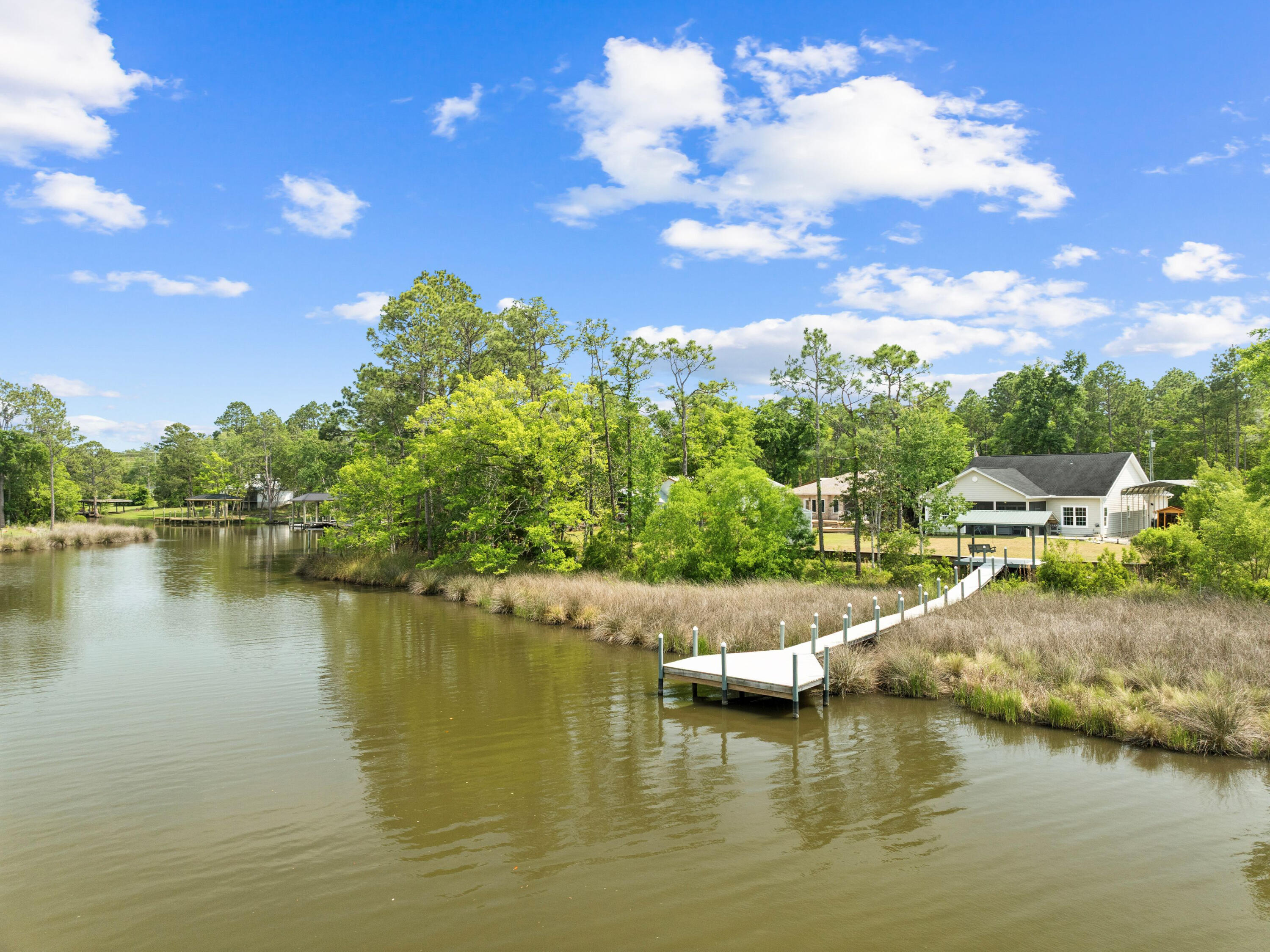 198 Waterside Lane