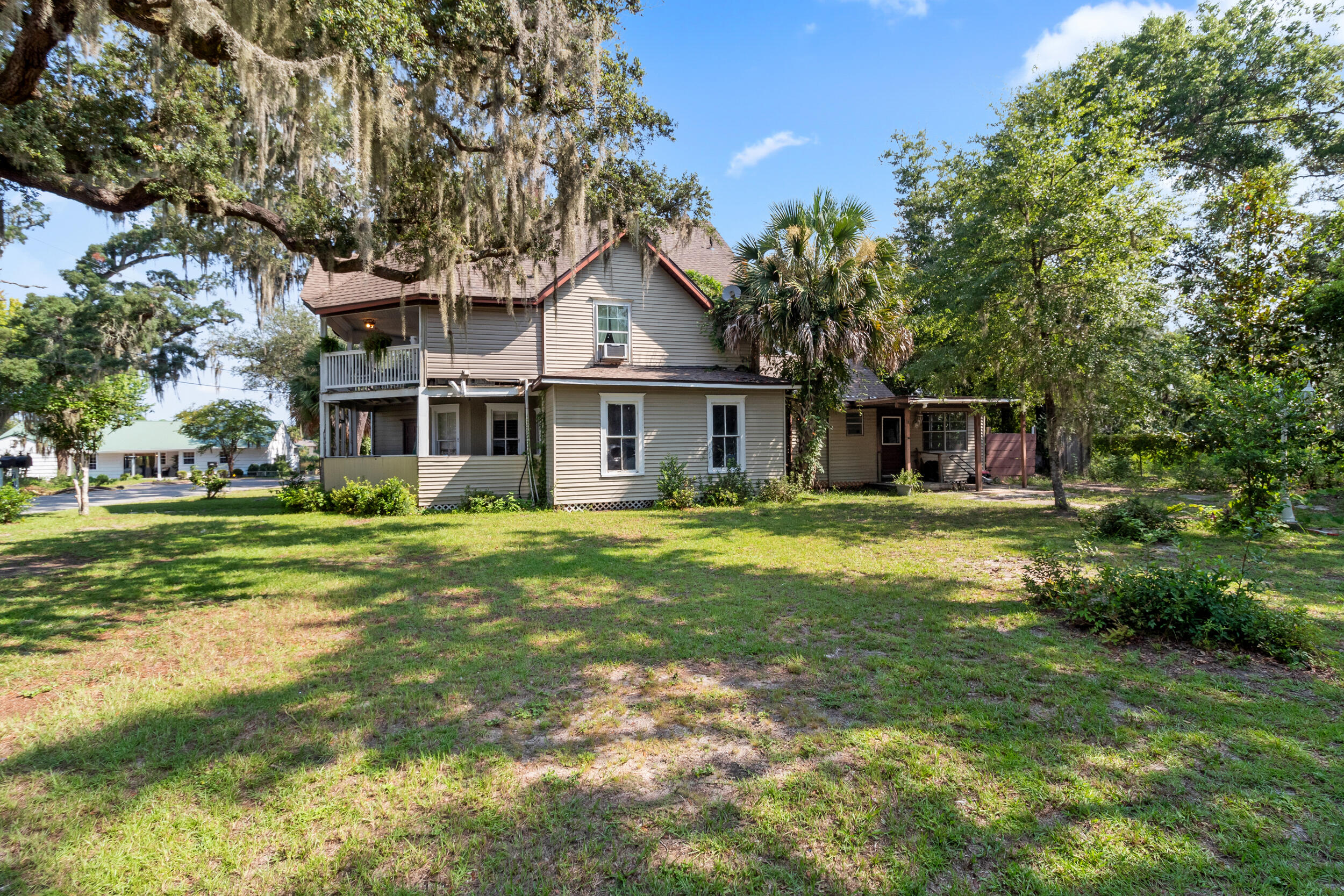 710 Moore Circle