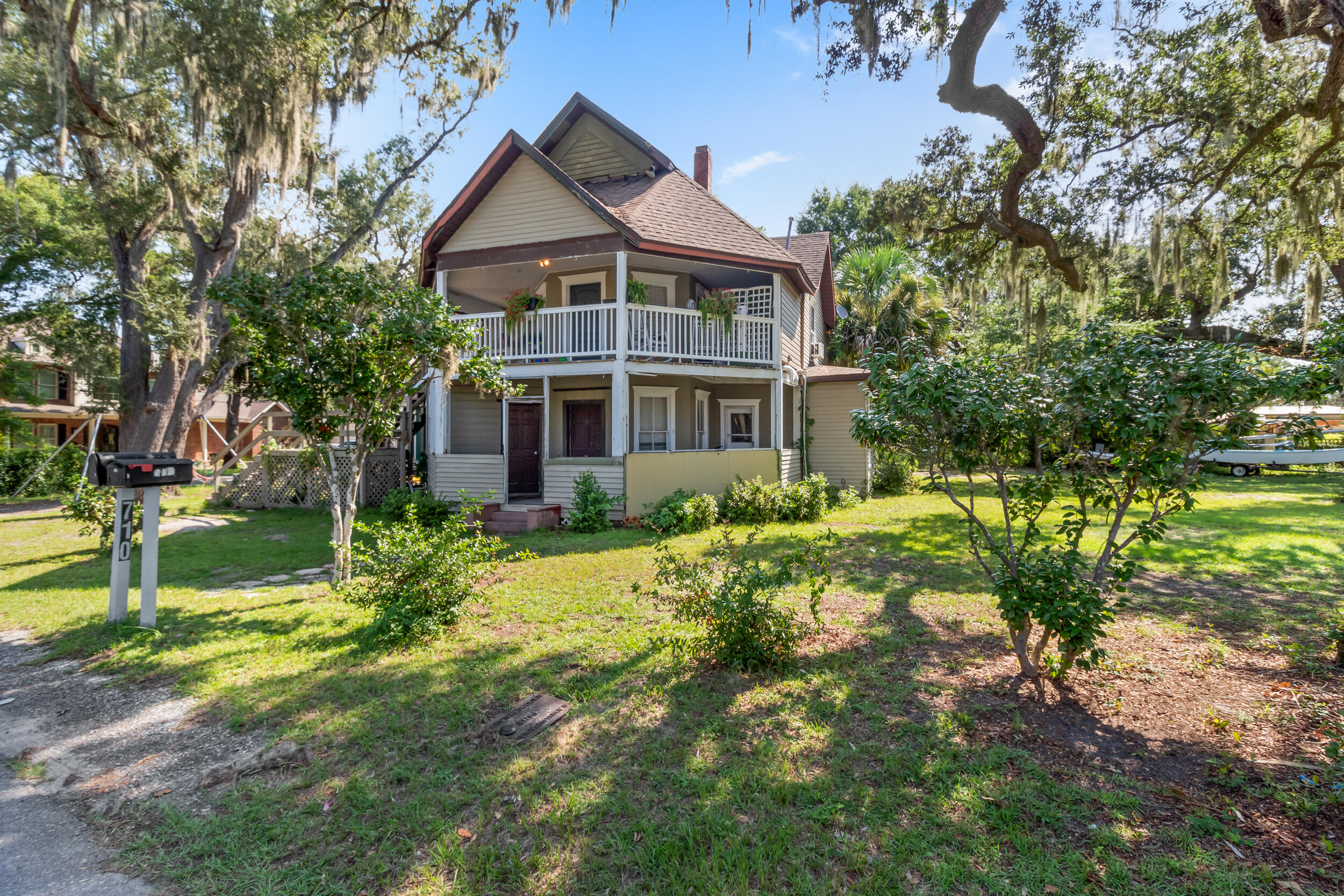 710 Moore Circle