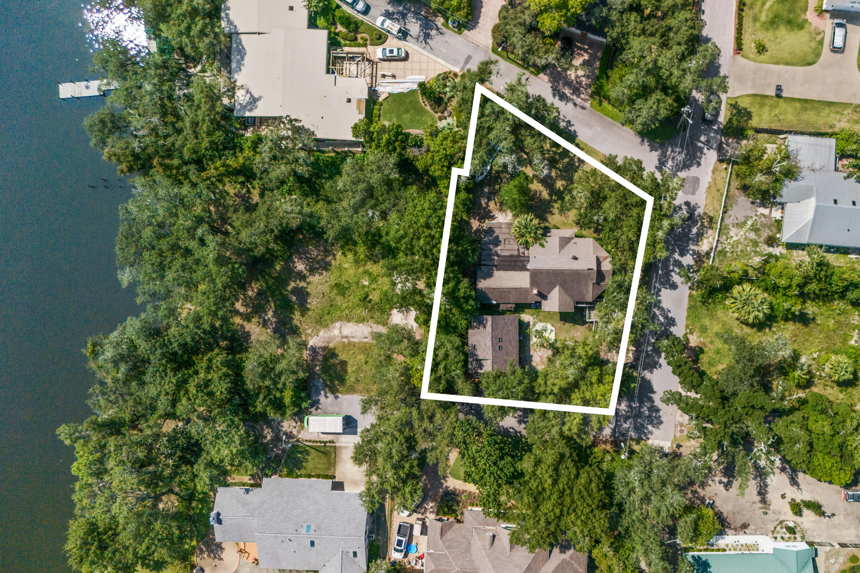 710 Moore Circle